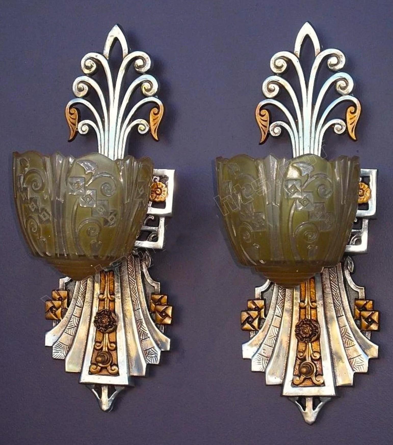 Very Very Art Deco Vintage Wall Sconce Lights by Lincoln c.1930 Pair (Art déco)