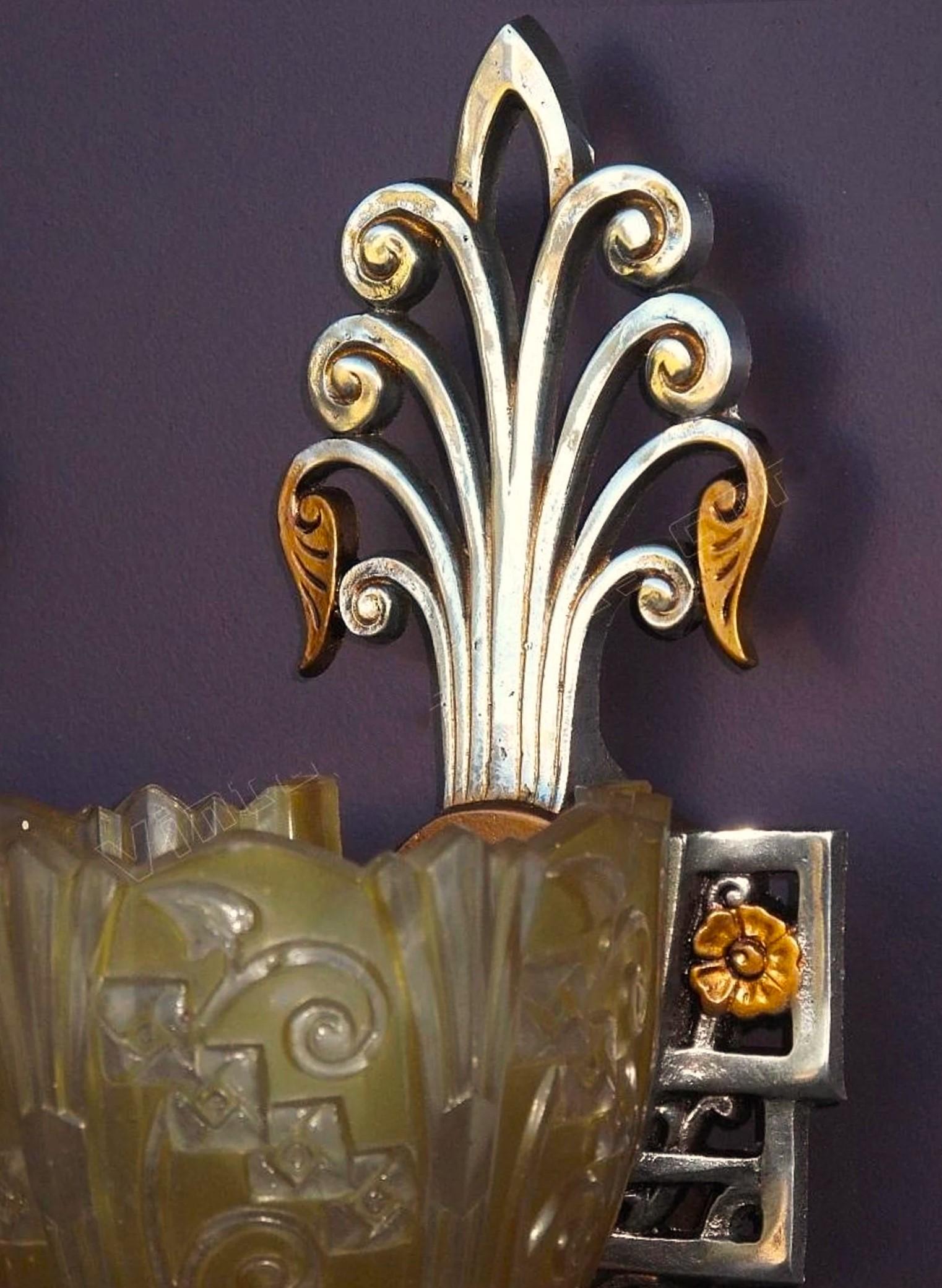 Very Very Art Deco Vintage Wall Sconce Lights by Lincoln c.1930 Pair im Zustand „Gut“ in Prescott, US