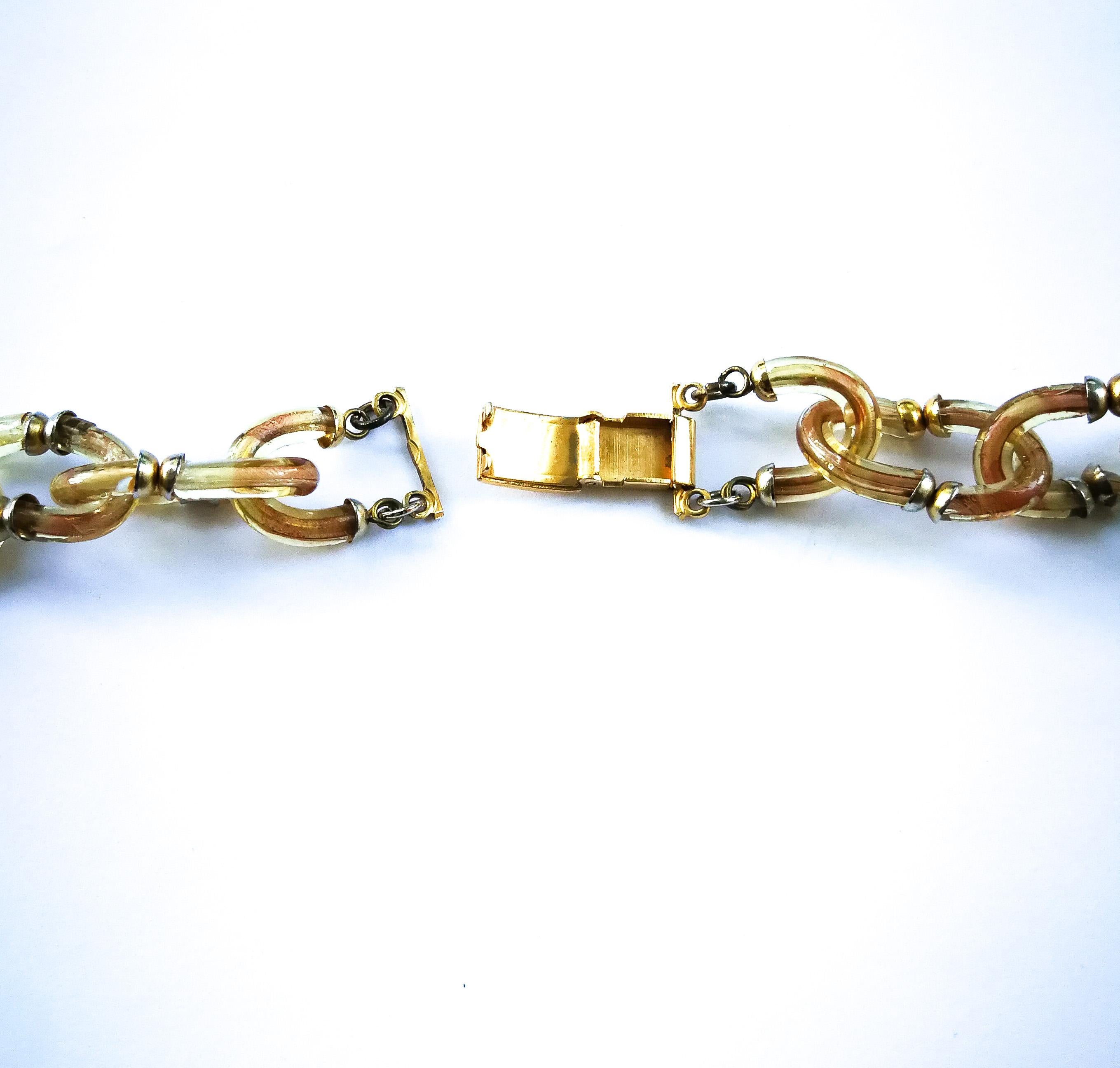 An exceptionally long, clear paste and gilt metal chain, Seguso/Chanel, c1968 For Sale 7