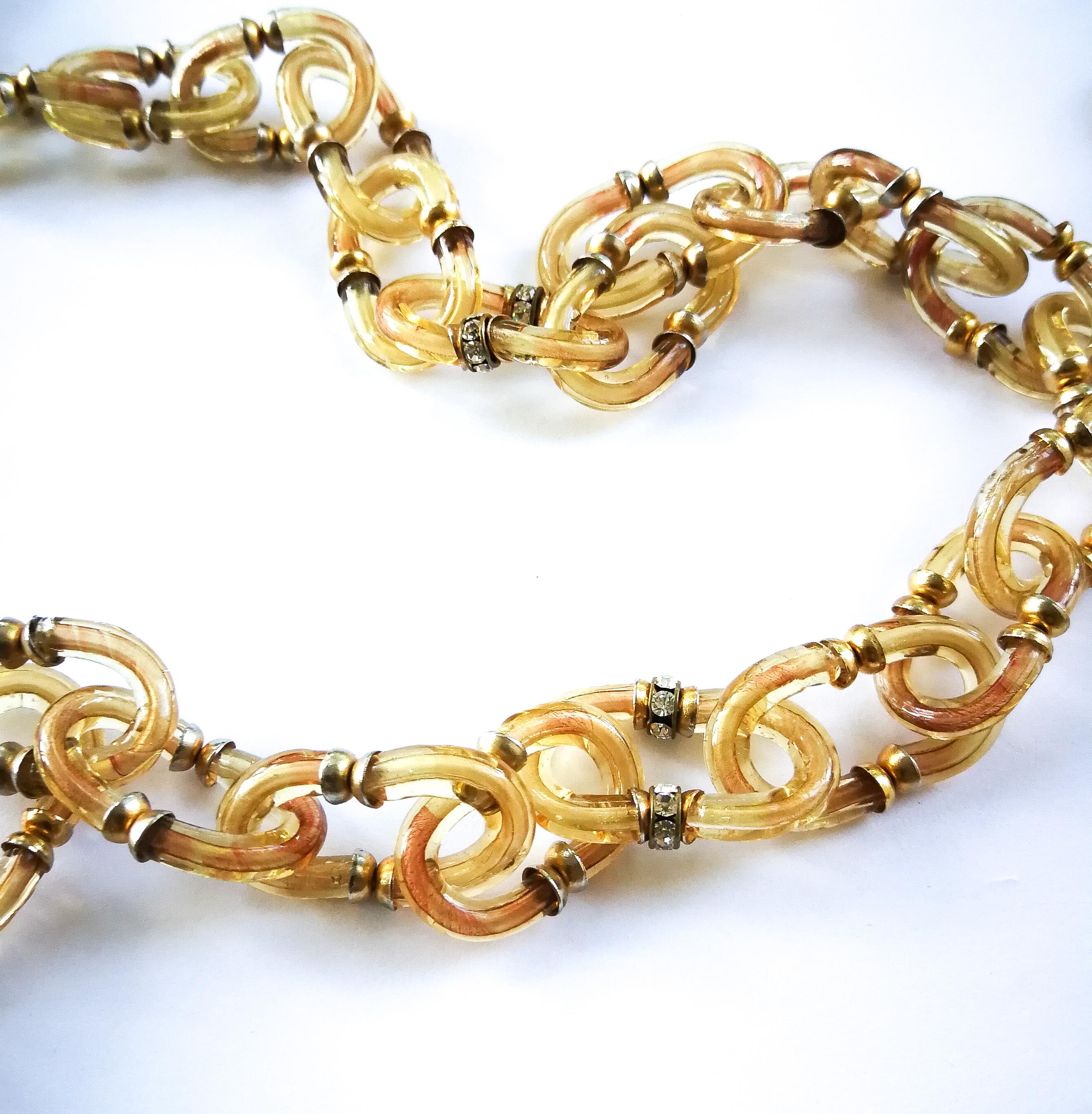 An exceptionally long, clear paste and gilt metal chain, Seguso/Chanel, c1968 For Sale 3