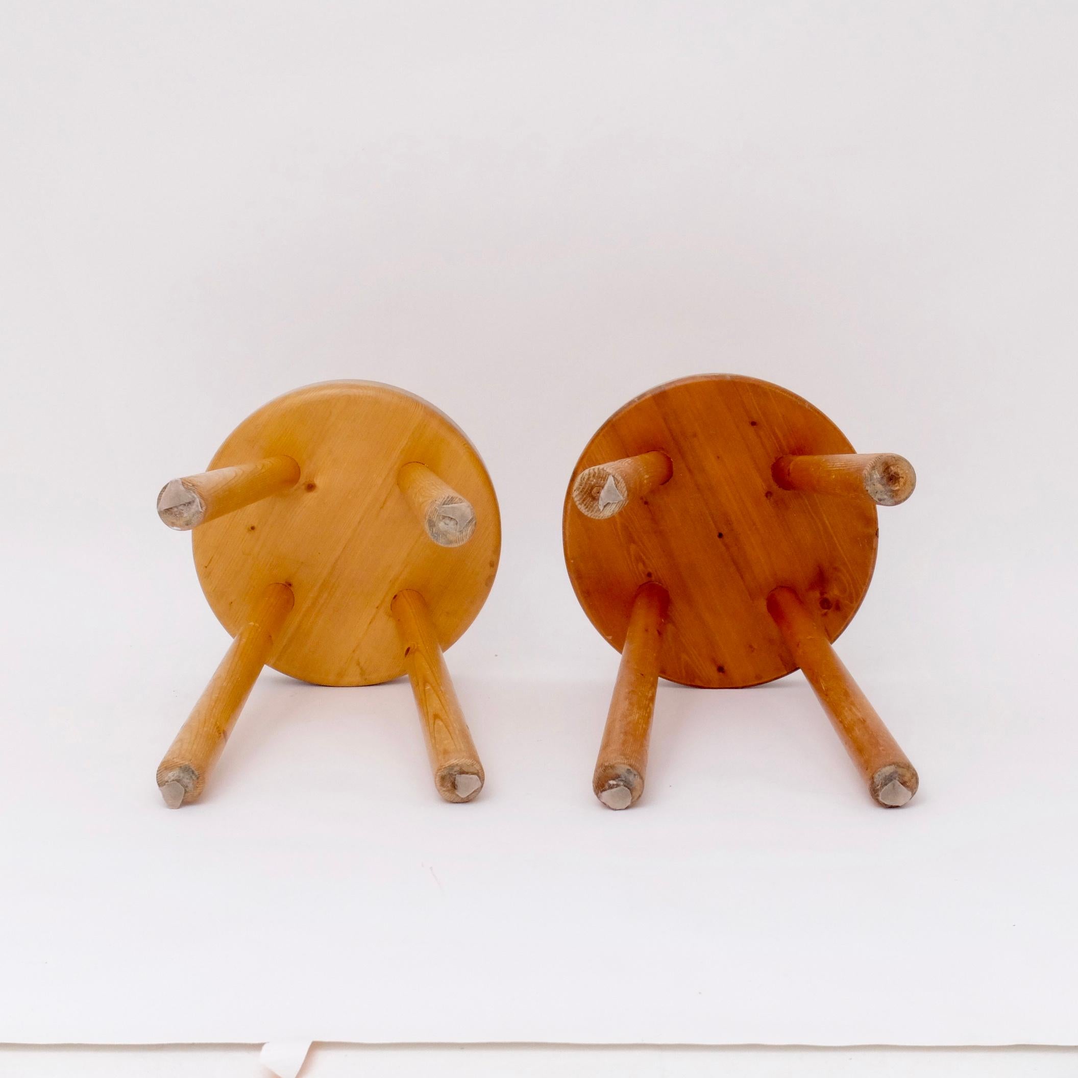 Pine Very Rare Set of Charlotte Perriand 4 Legs Configuration Stools For Sale