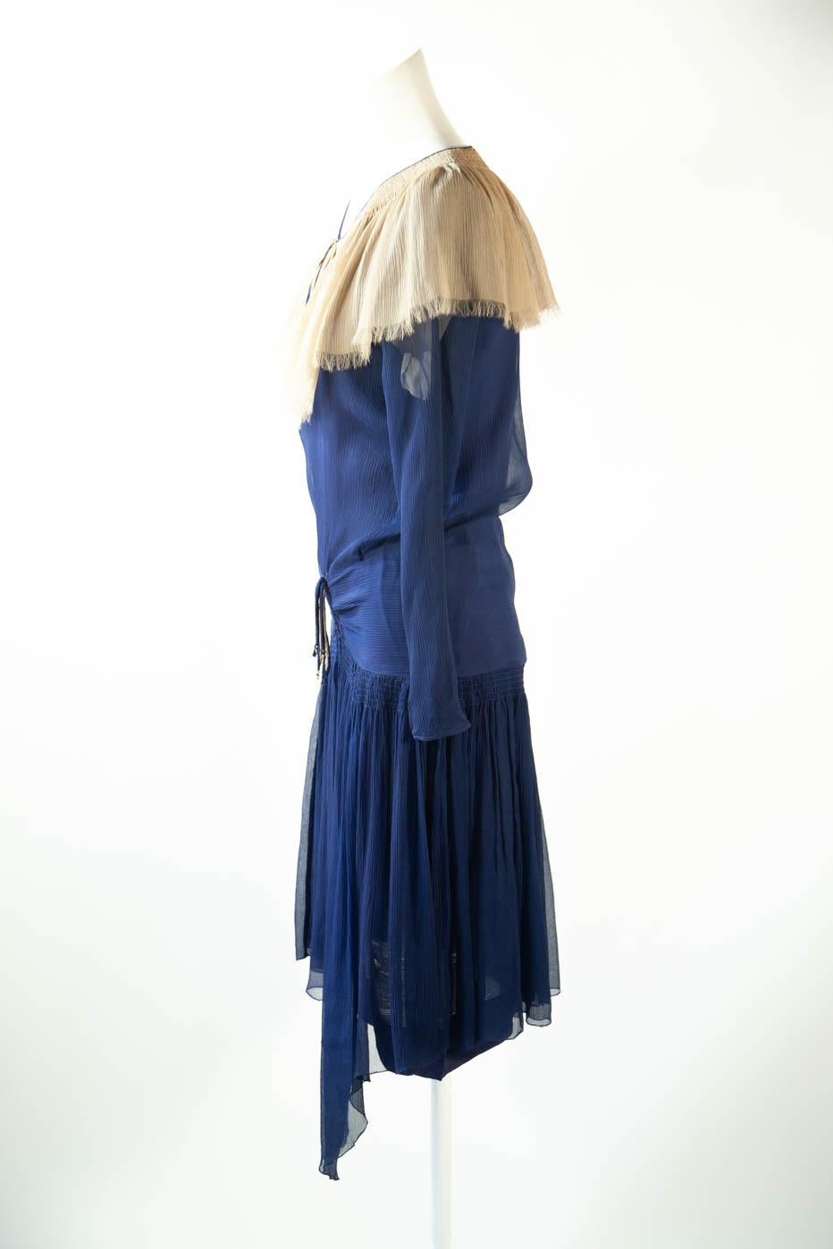 Sehr Vintage Original 1920er Jahre Seiden-Chiffon-Blaues Kleid Damen im Angebot