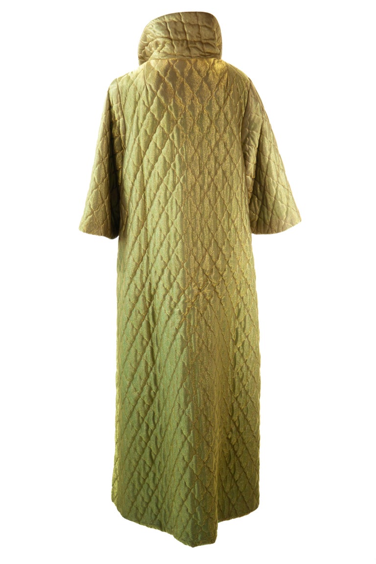 Very Vintage Saks Fifth Avenue Green Robe  In Excellent Condition For Sale In Hudson, NY