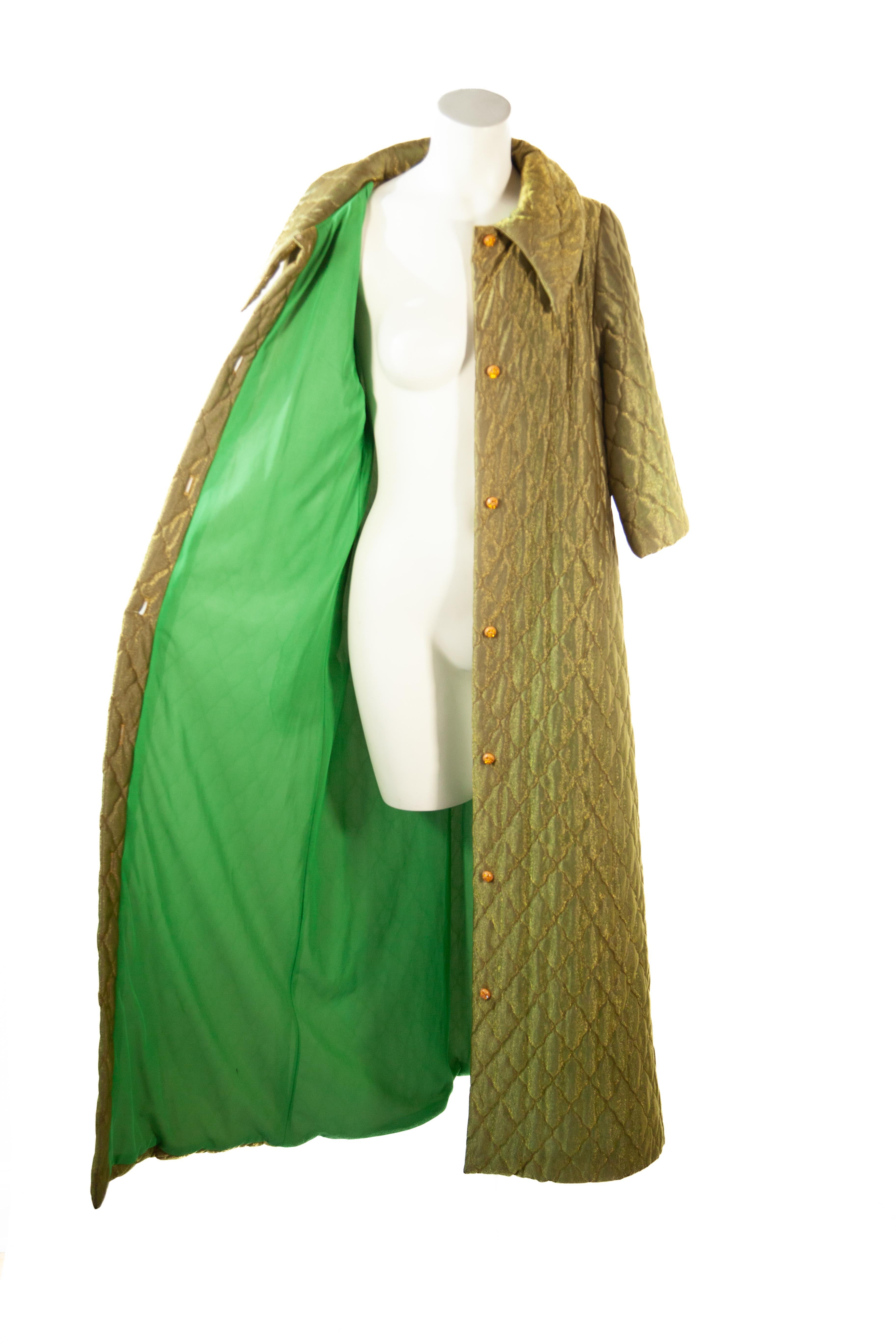 Very Vintage Saks Fifth Avenue Green Robe In Excellent Condition In Kingston, NY