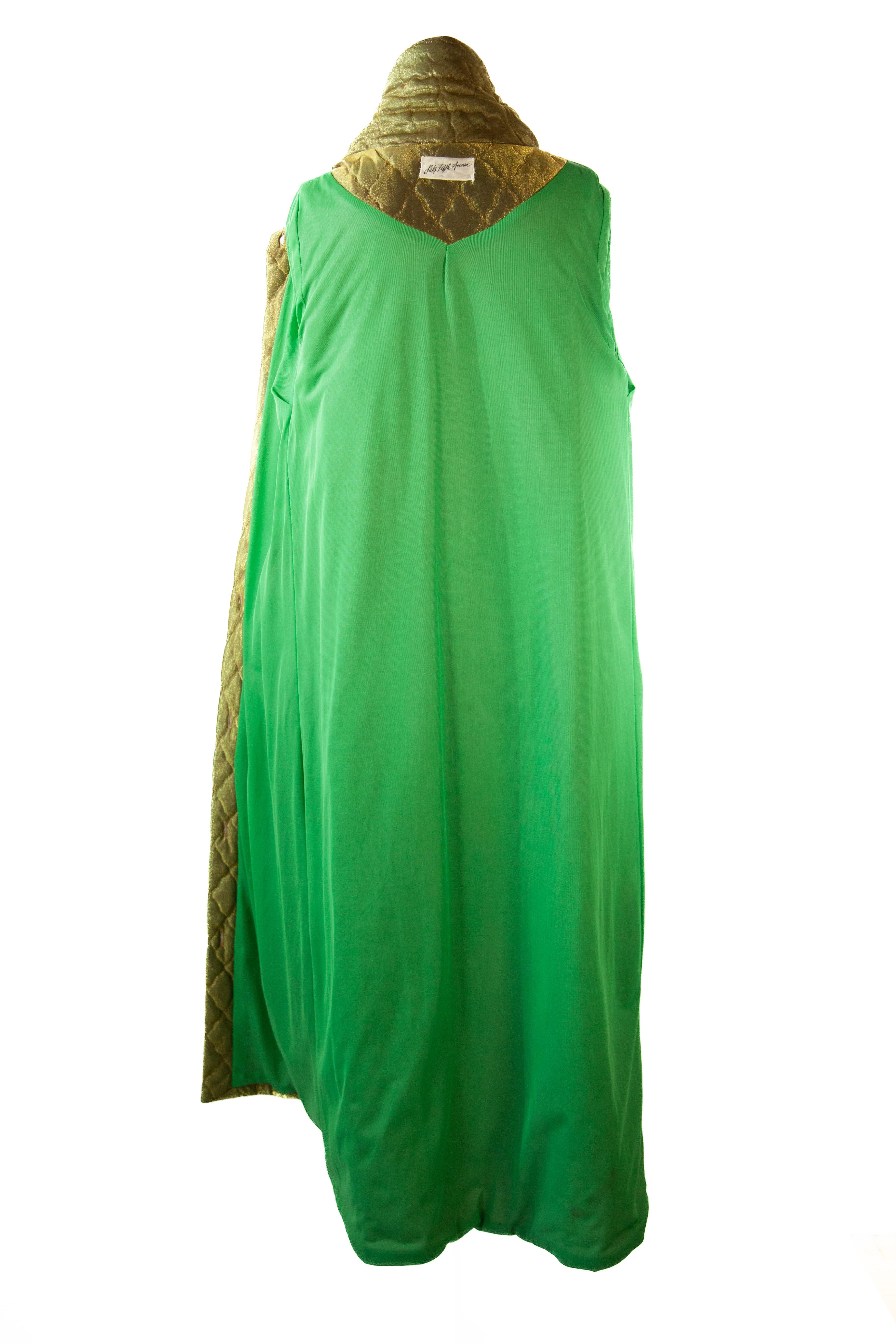Very Vintage Saks Fifth Avenue Green Robe 1