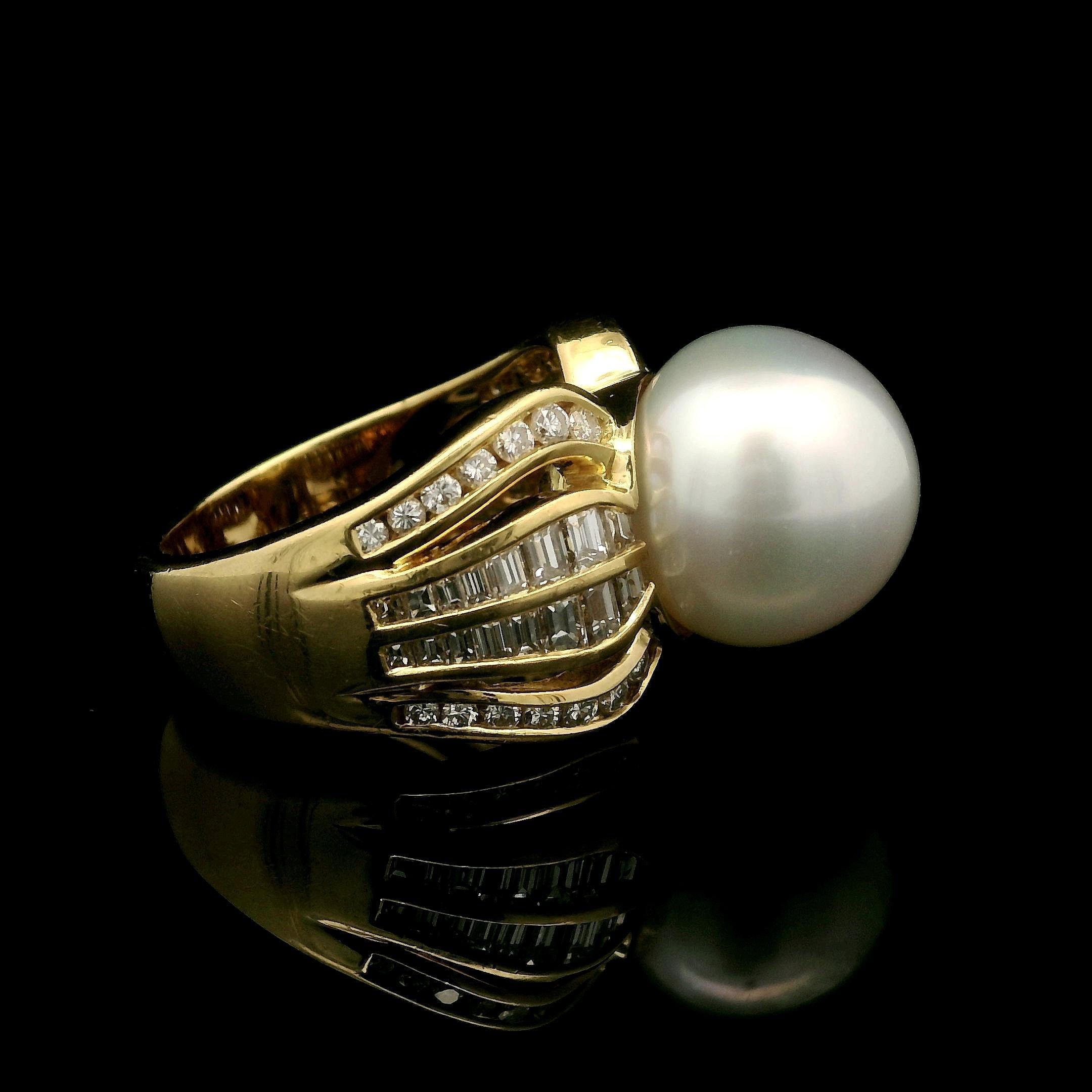 Very Well Made 18k Yellow Gold 12.8mm Pearl w/ 1.47ct Diamond Wide Cocktail Ring For Sale 2