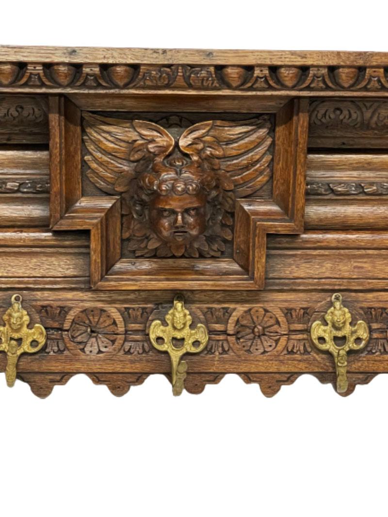 Very Wide Dutch 19th Century Oak Coat Rack with Carved Angels In Good Condition For Sale In Delft, NL