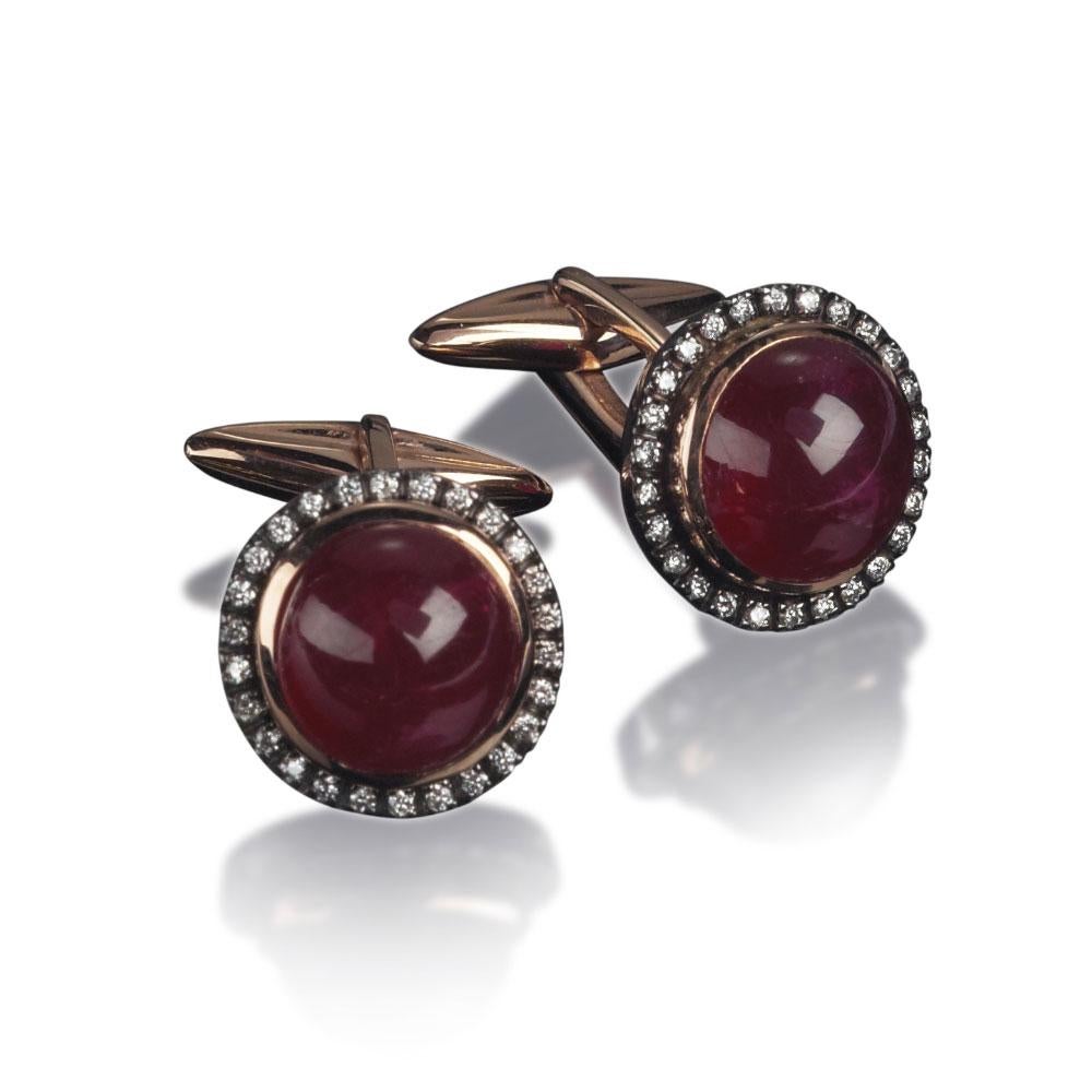 Contemporary Veschetti 18 Karat White and Rose Gold Cabochon-Cut Ruby Diamond Cufflinks For Sale