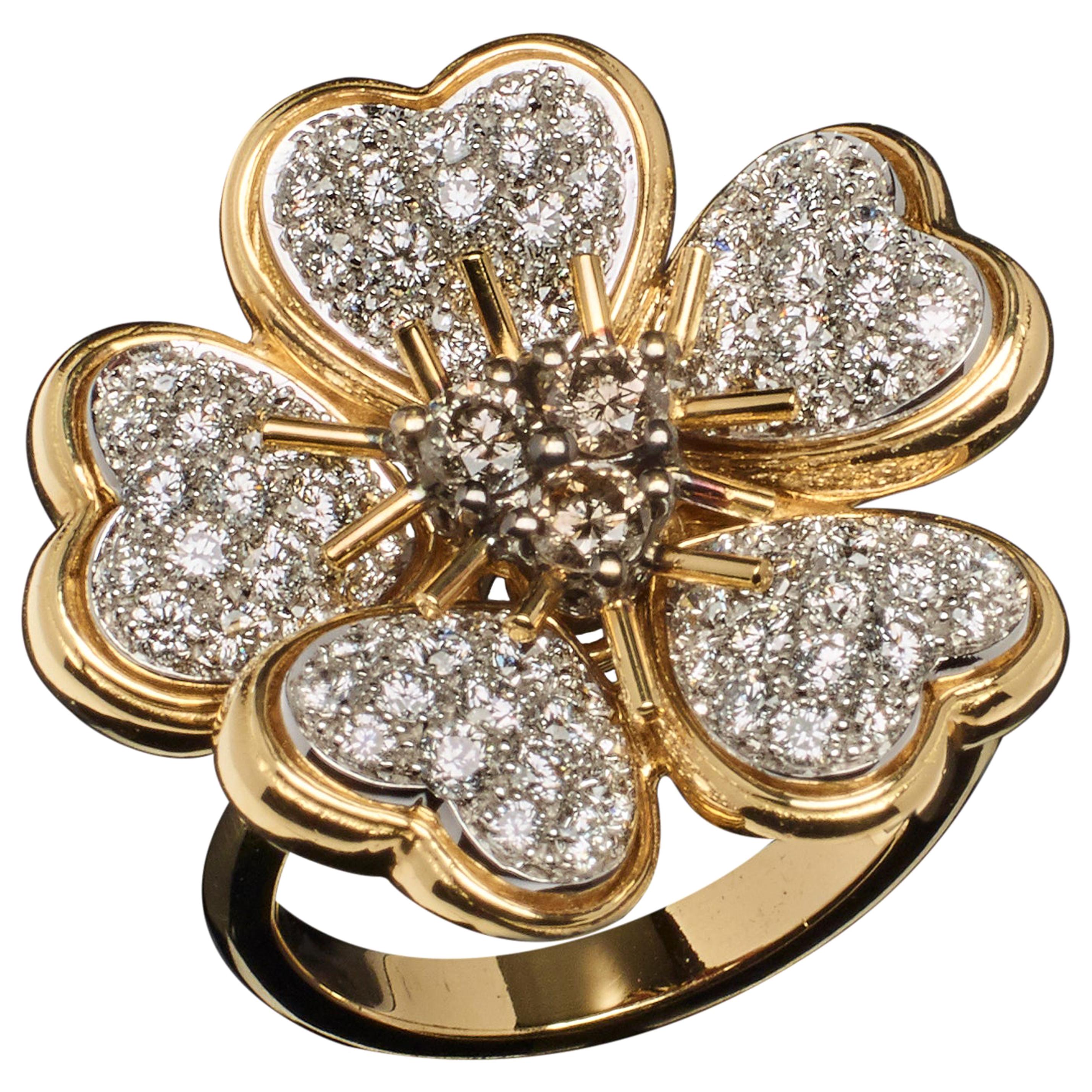 Veschetti 18 Karat Yellow Gold Diamond Ring For Sale