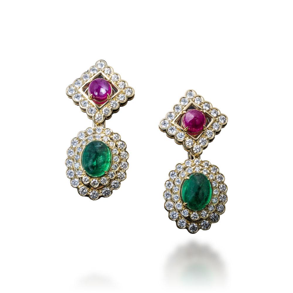 18 kt Yellow Gold Earrings featuring Cabochon-cut Zambian Emeralds for 8.67 carats, Burmese Cabochon-cut Rubies for 4.70 carats and Brilliant-cut Diamonds for 3.91 carats, G-H colour, IF-VS clarity.
