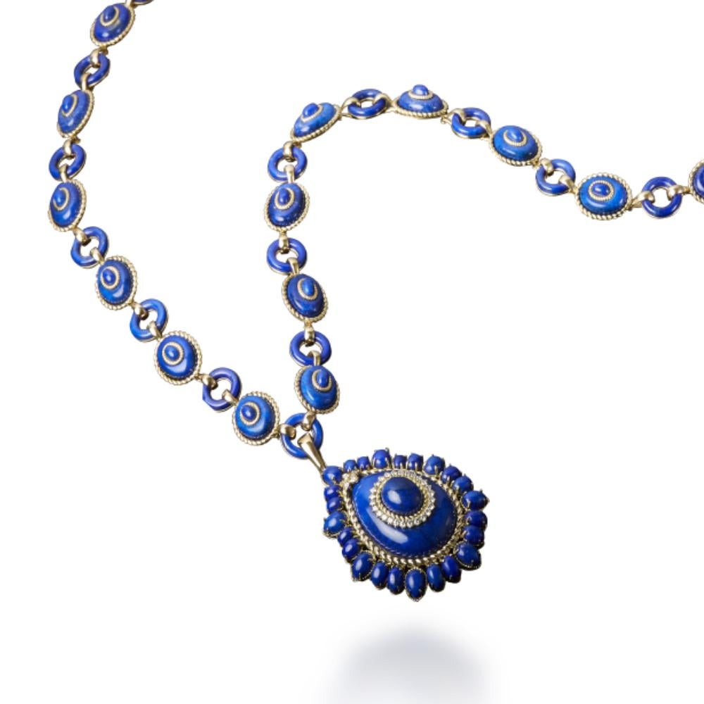 Contemporain Veschetti Collier en or jaune 18 carats, lapis-lazuli et diamants