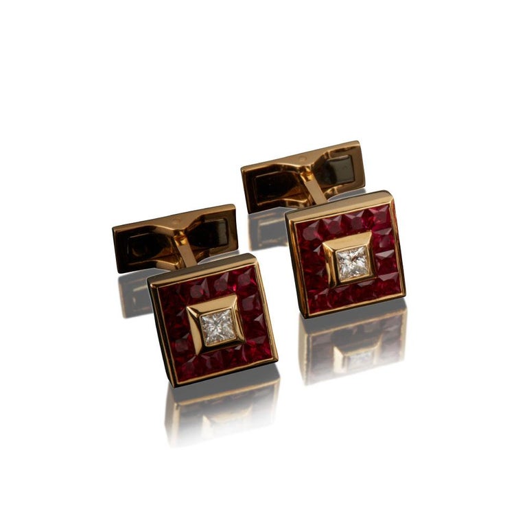 Contemporary Veschetti 18 Karat Yellow Gold Ruby Diamond Cufflinks For Sale