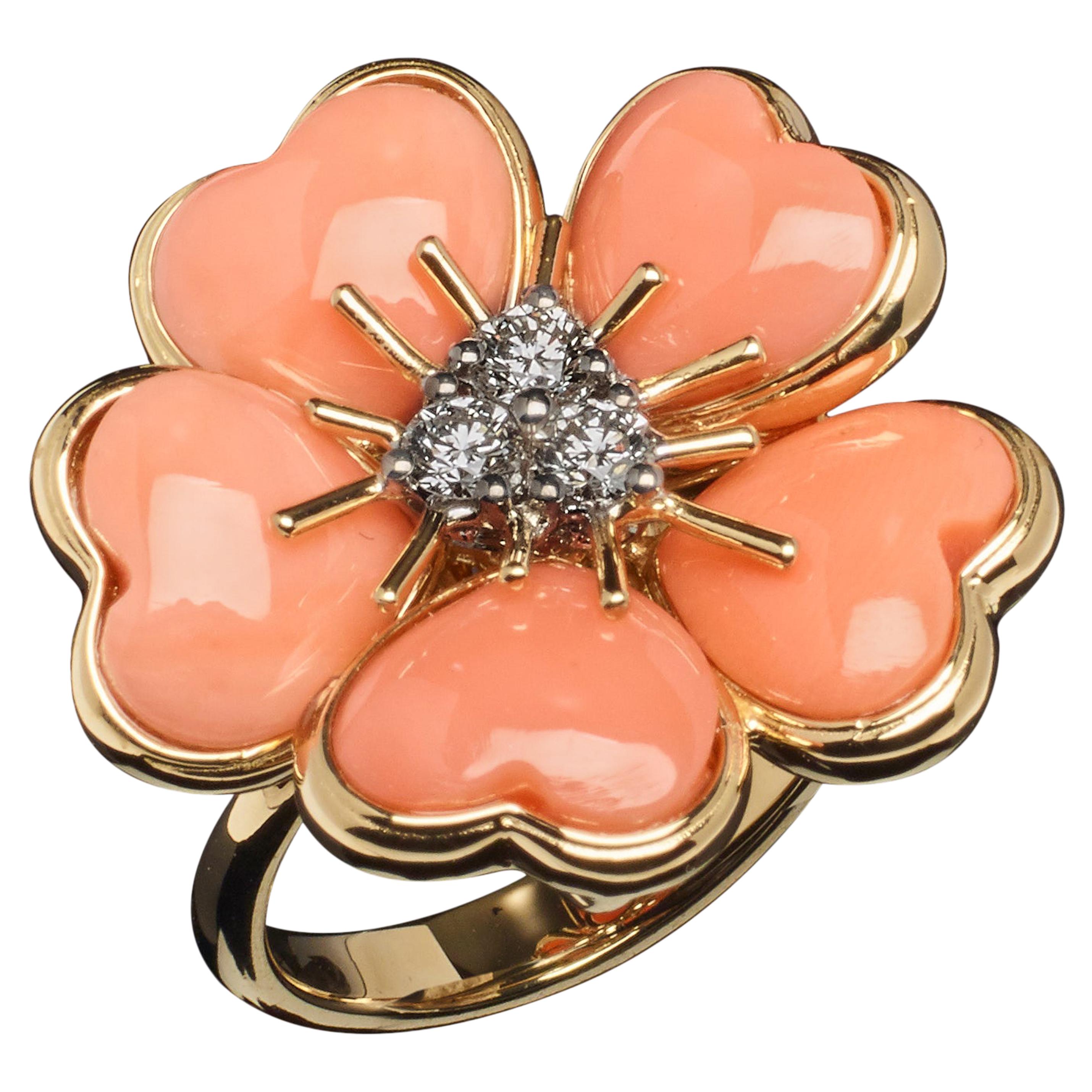Veschetti 18 Karat Yellow Gold Salmon Pink Coral Diamond Ring For Sale