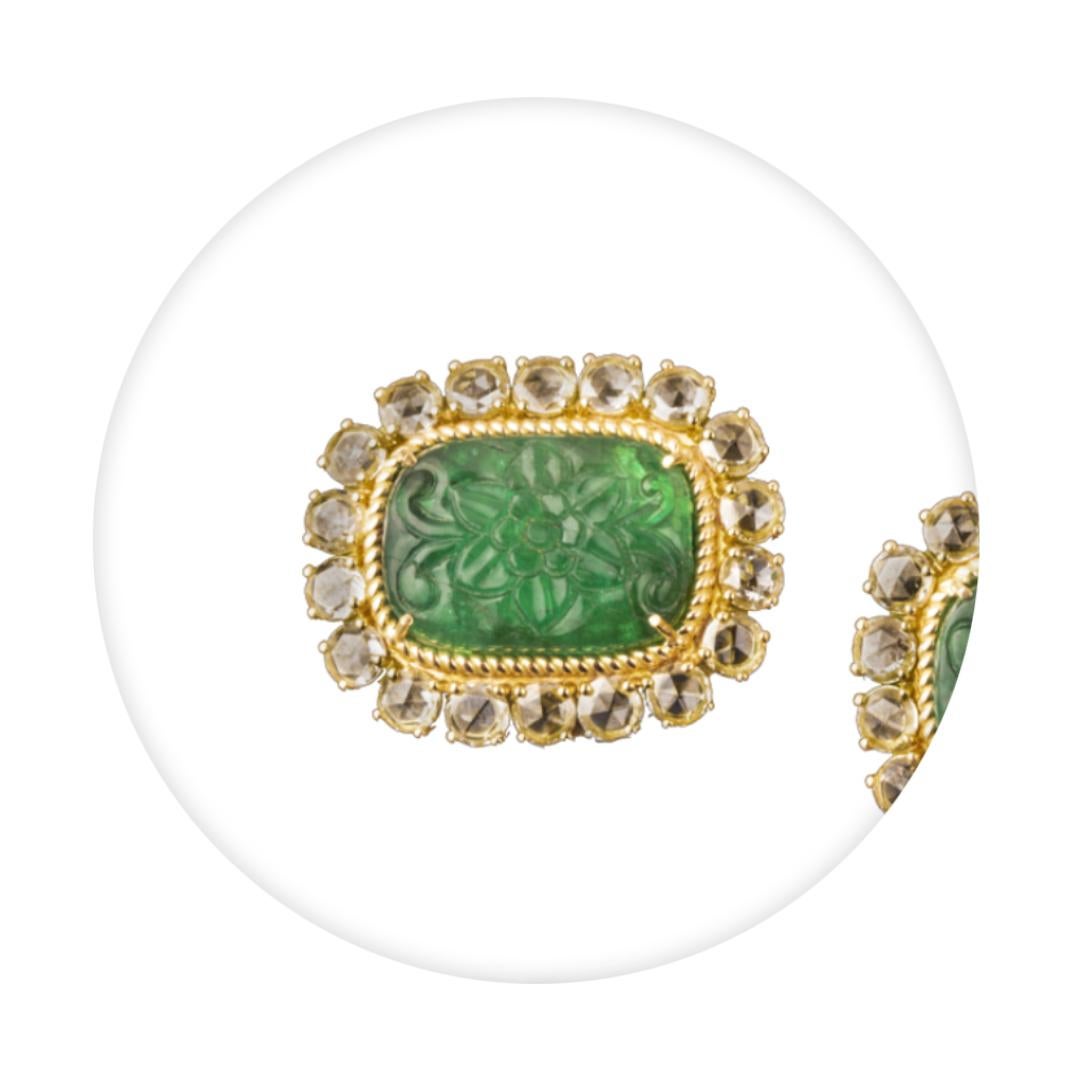 Veschetti-Ohrringe aus 18 Karat Gelbgold, sambischem Smaragd und Diamanten (Rosenschliff) im Angebot