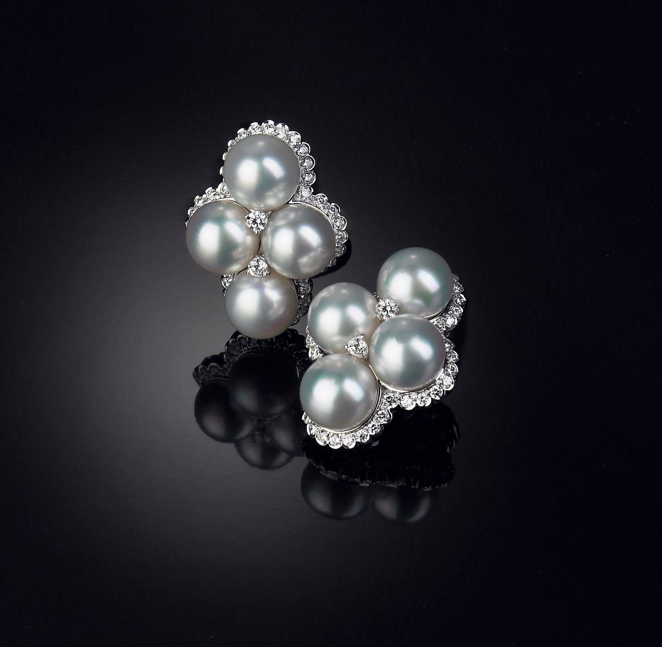 Veschetti 18 Kt White and Yellow Gold, Gem Quality Pearl, Diamond Stud Earrings In New Condition For Sale In Brescia, IT