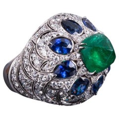 Veschetti 18 Kt White Gold Zambian Emerald, Sapphire and Diamond Ring