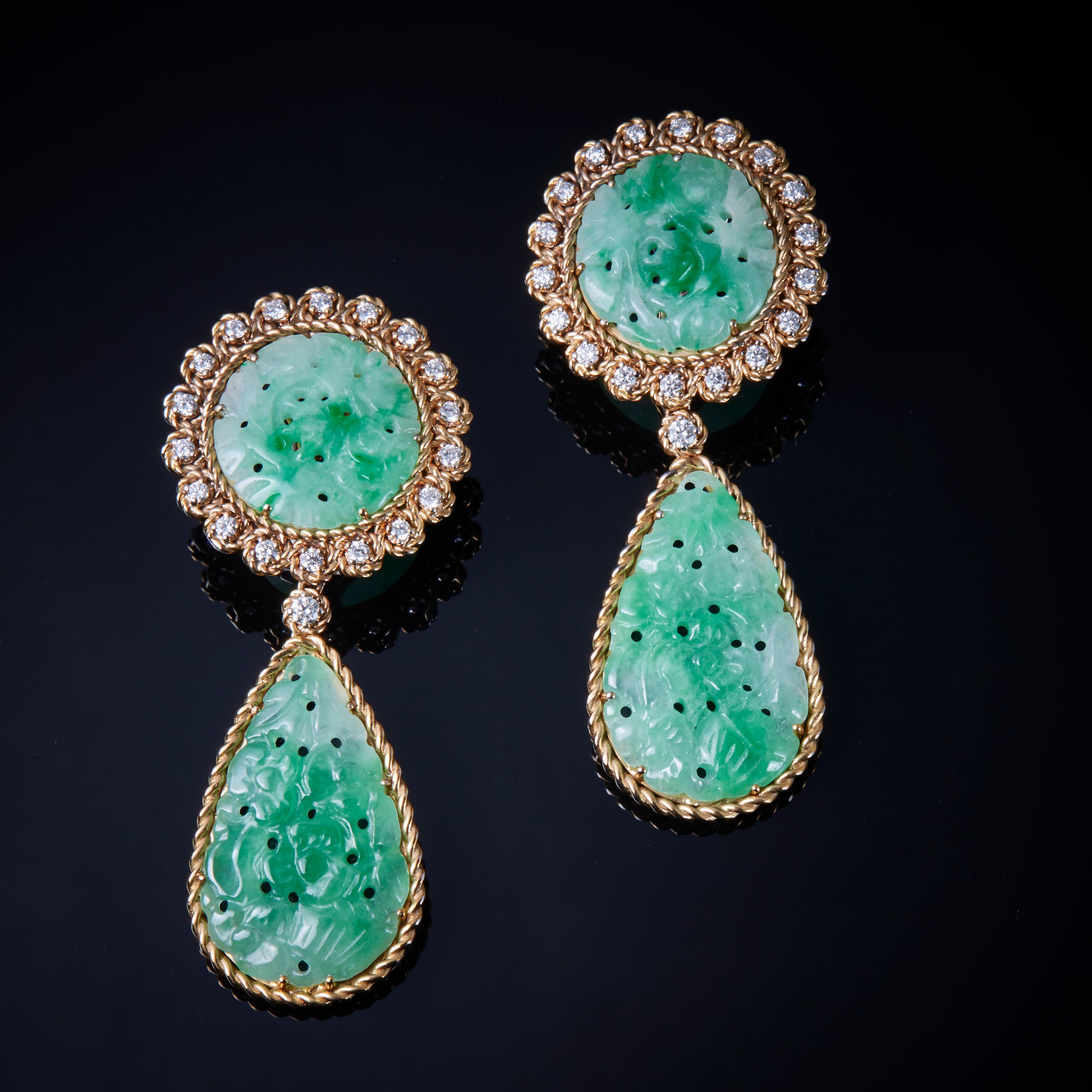 Veschetti 18 Kt Yellow Gold, Burmese Jade and Diamond Earrings In New Condition For Sale In Brescia, IT