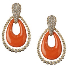 Veschetti 18 Kt Yellow Gold, Coral and Diamond Earrings
