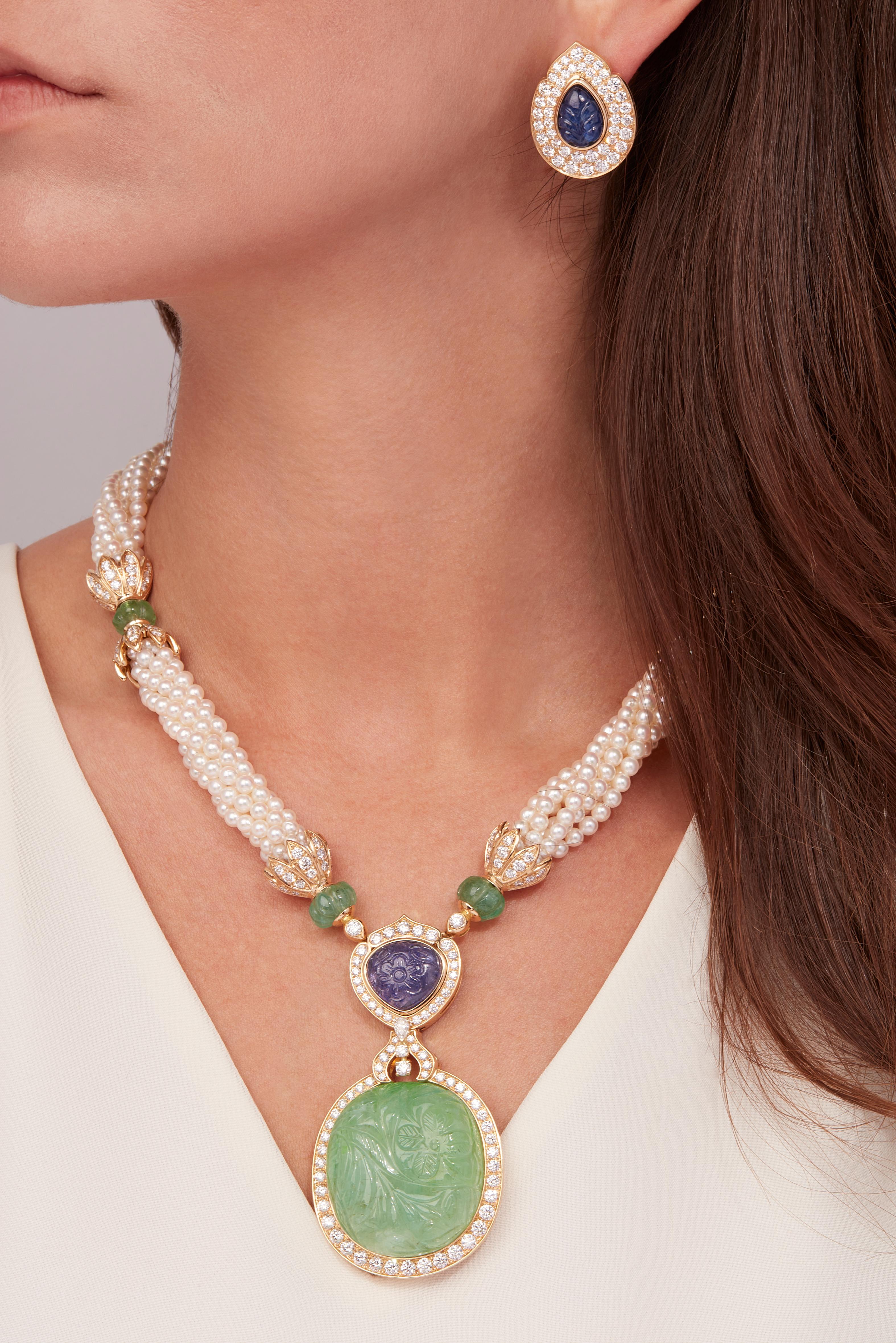 18 Karat Yellow Gold Emerald, Tanzanite, Pearl and Diamond Necklace In New Condition For Sale In Brescia, IT