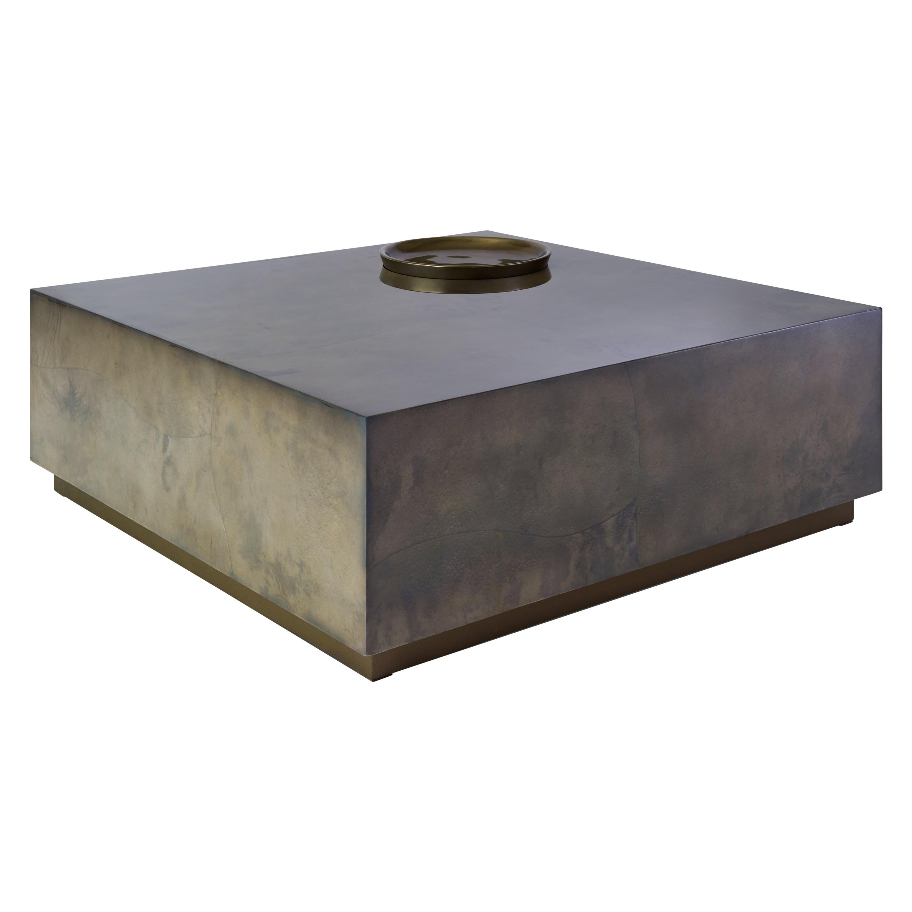 Vesper Coffee Table, Large Coffee Table in Acero Parchment and Pewter Leaf im Angebot