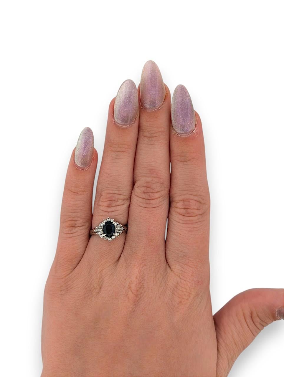 Vesper  Platinring mit 1,16ct Saphir und 0,36ct Diamanten, Eleganter Ring im Zustand „Neu“ im Angebot in Greeneville, TN
