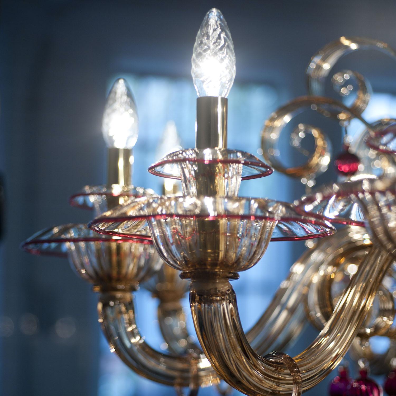 Vespucci Lampadario Elegante Artigianale in Vetro di Murano Dettagli Classici in vendita 2