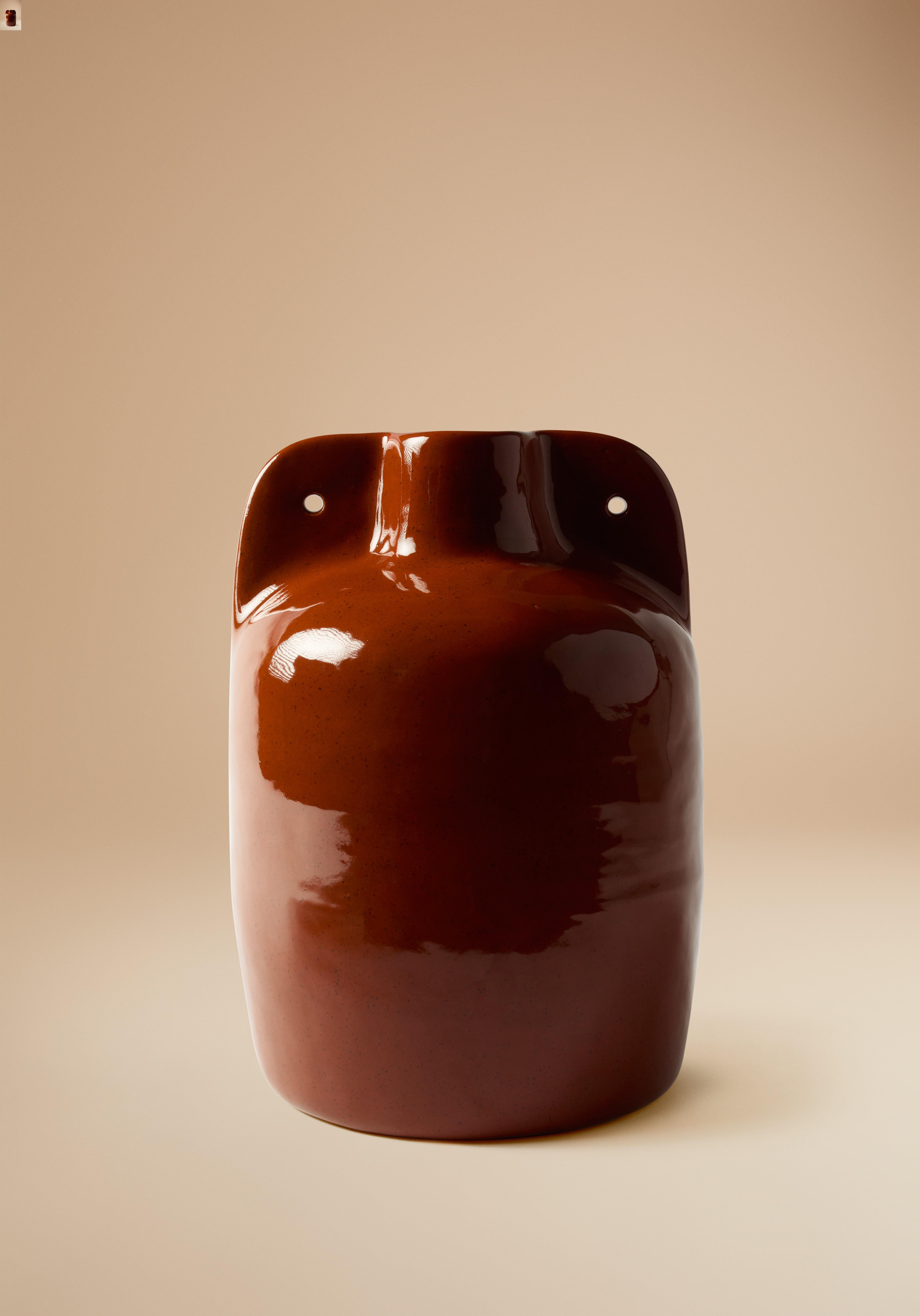 South African Vessel 07 in Smooth Stoneware Clay. Handmade by Jade Paton for Lemon For Sale
