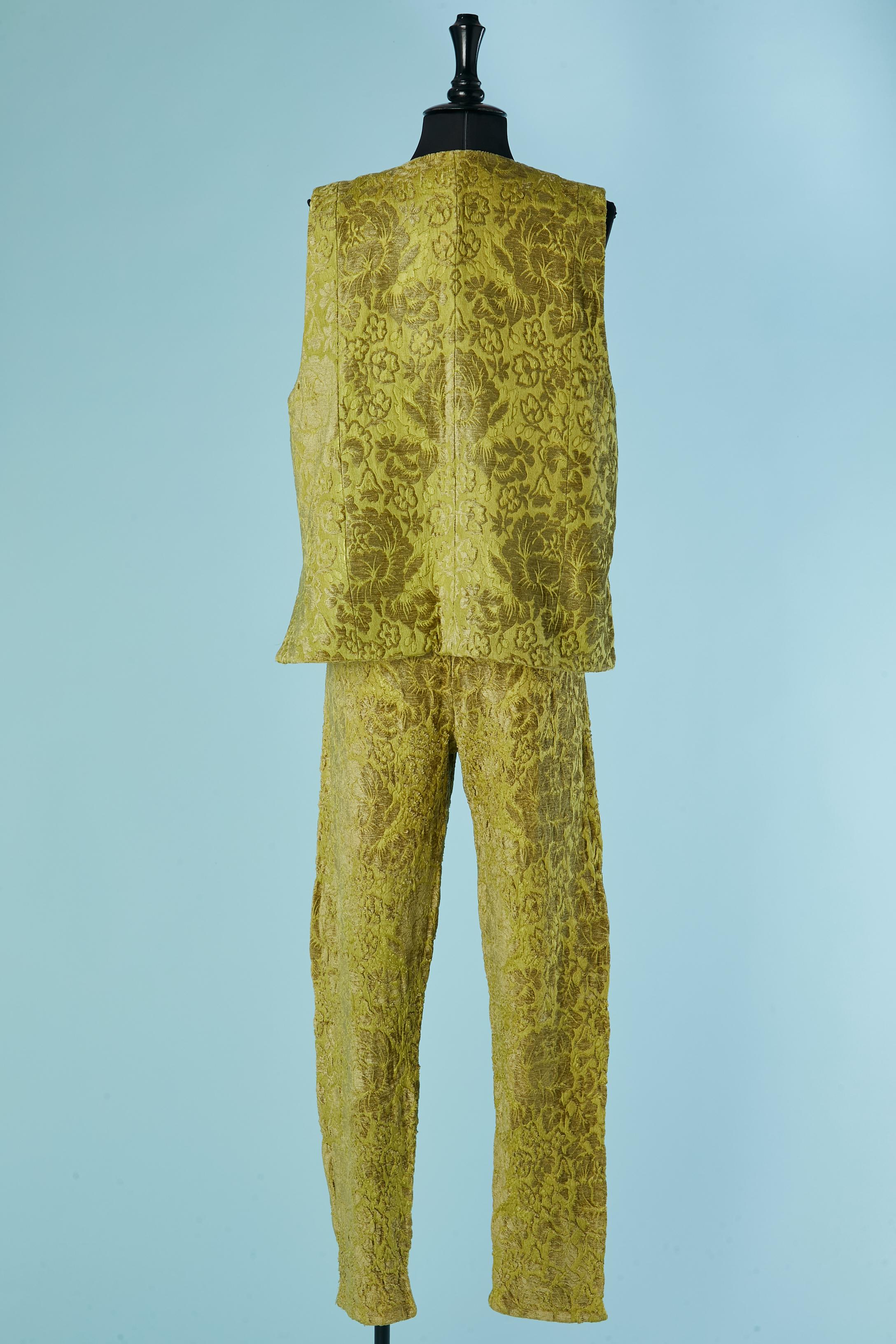Vest and trouser in damask velvet ensemble PIERRE BALMAIN IVOIRE Circa 1970's For Sale 5