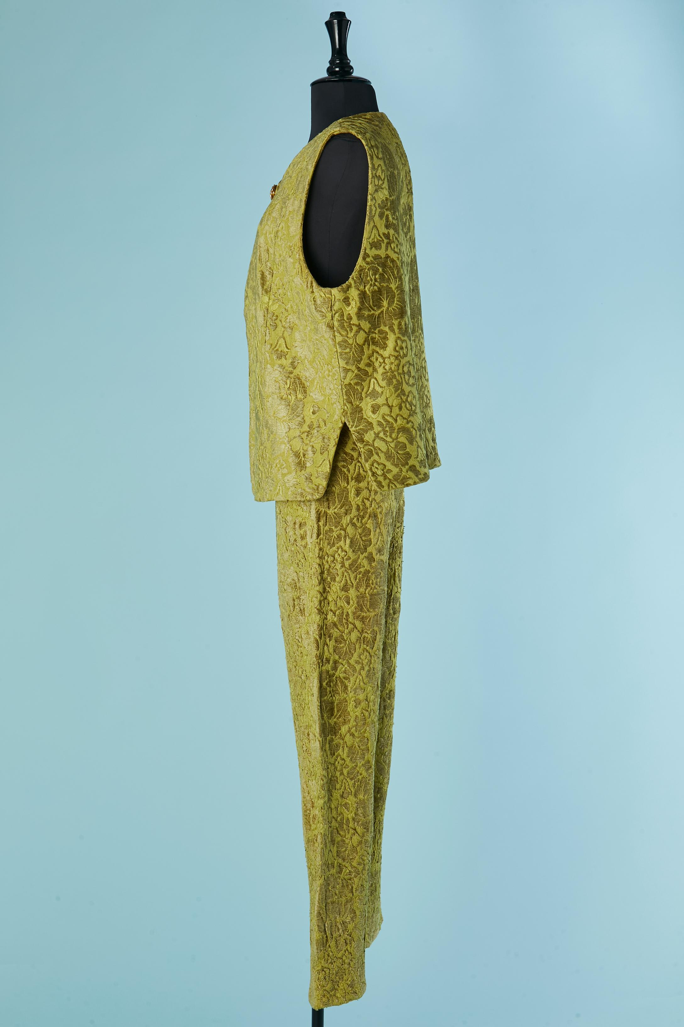 Vest and trouser in damask velvet ensemble PIERRE BALMAIN IVOIRE Circa 1970's For Sale 4