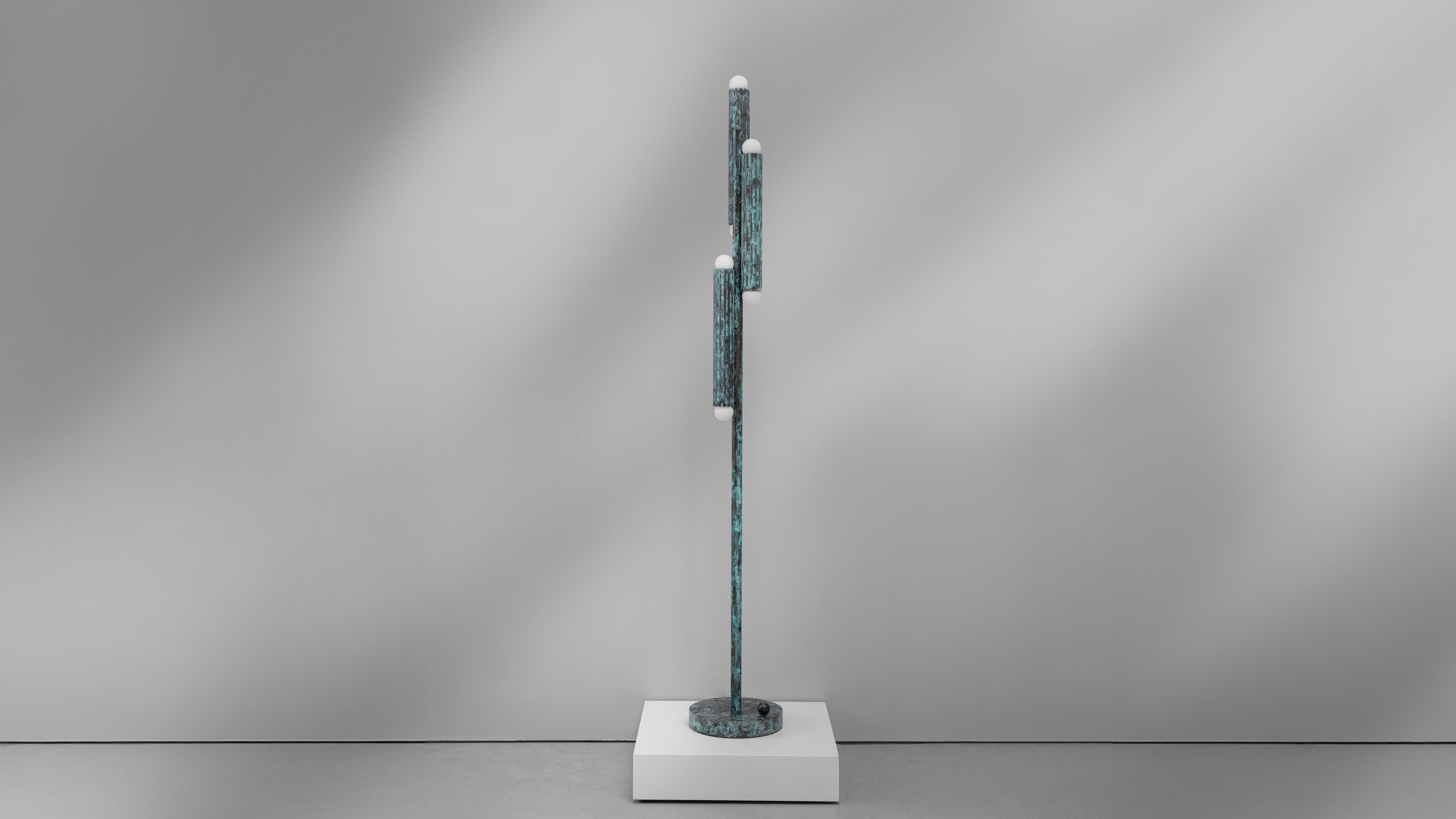 Vesta Floor Lamp im Angebot 8