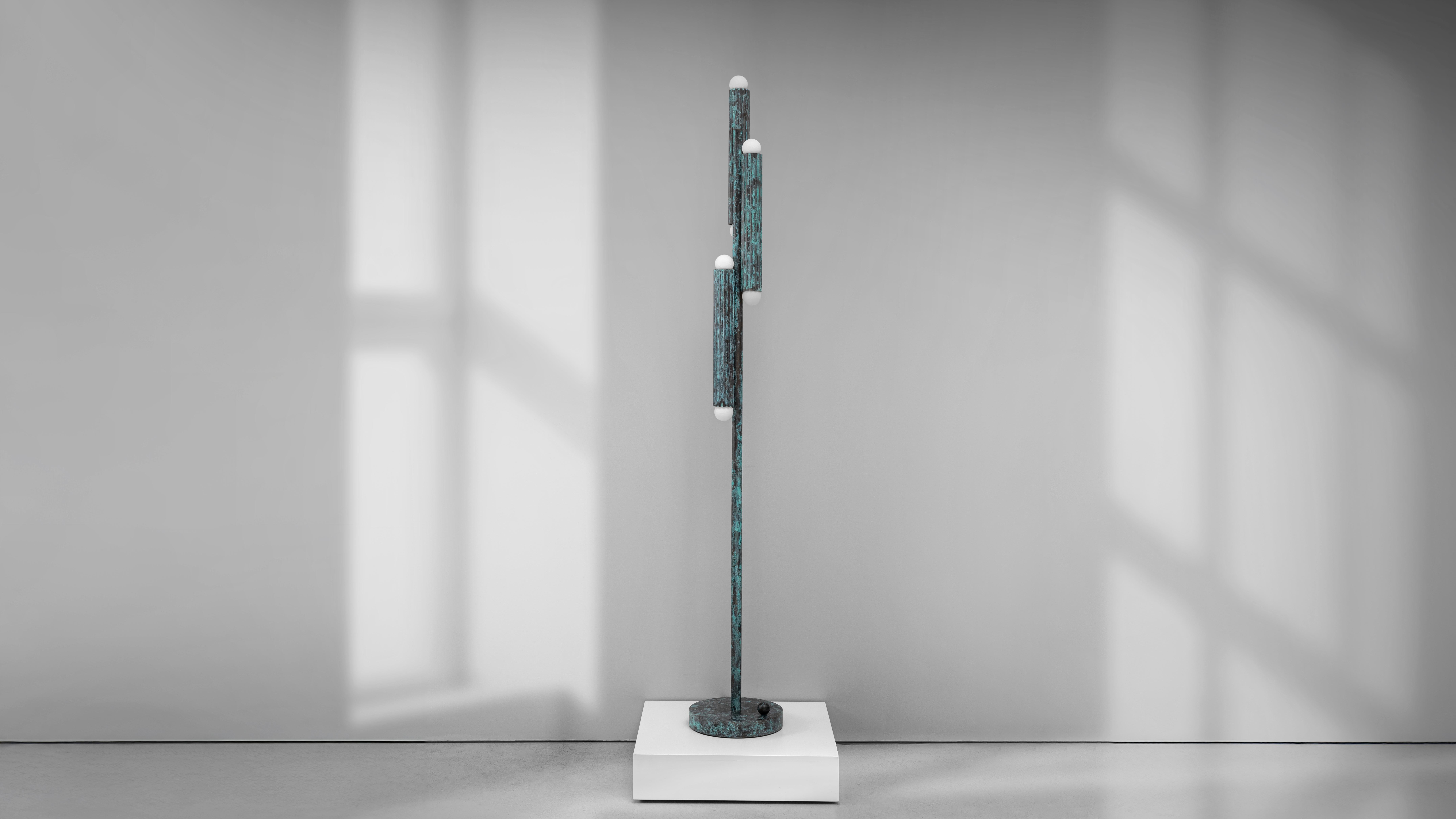 Vesta Floor Lamp im Angebot 9