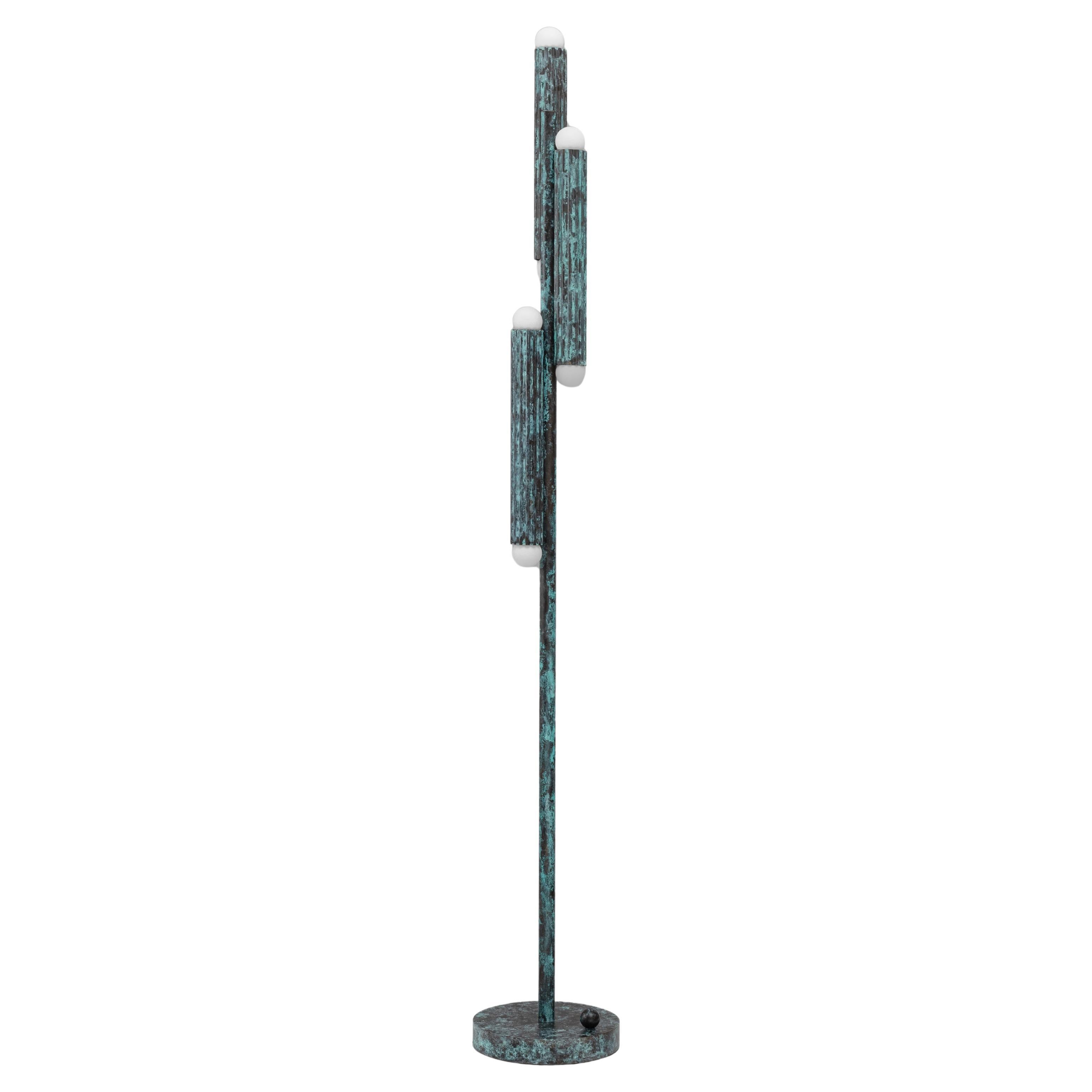 Vesta Floor Lamp im Angebot