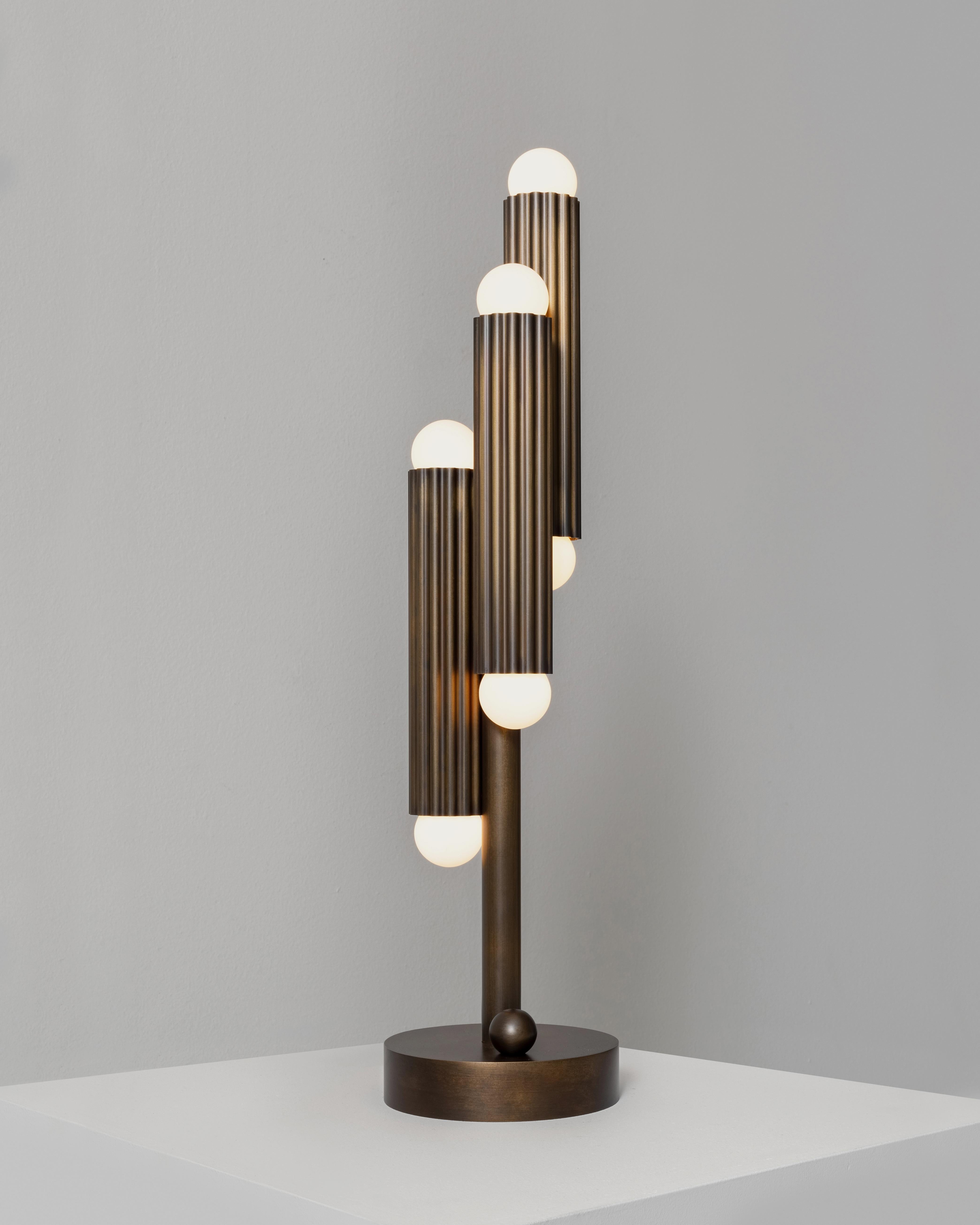 Vesta Table Lamp im Angebot 5