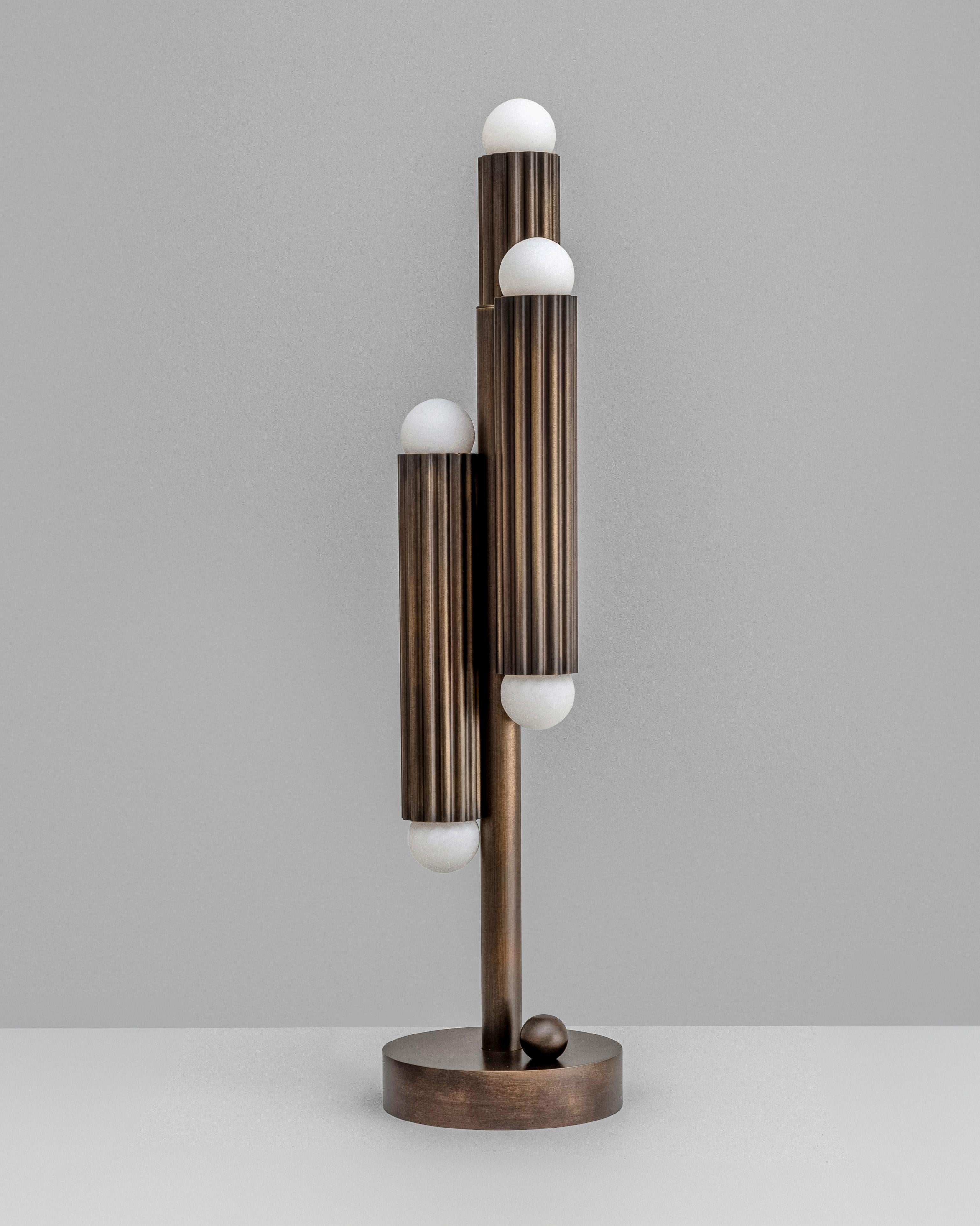 Vesta Table Lamp (Industriell) im Angebot