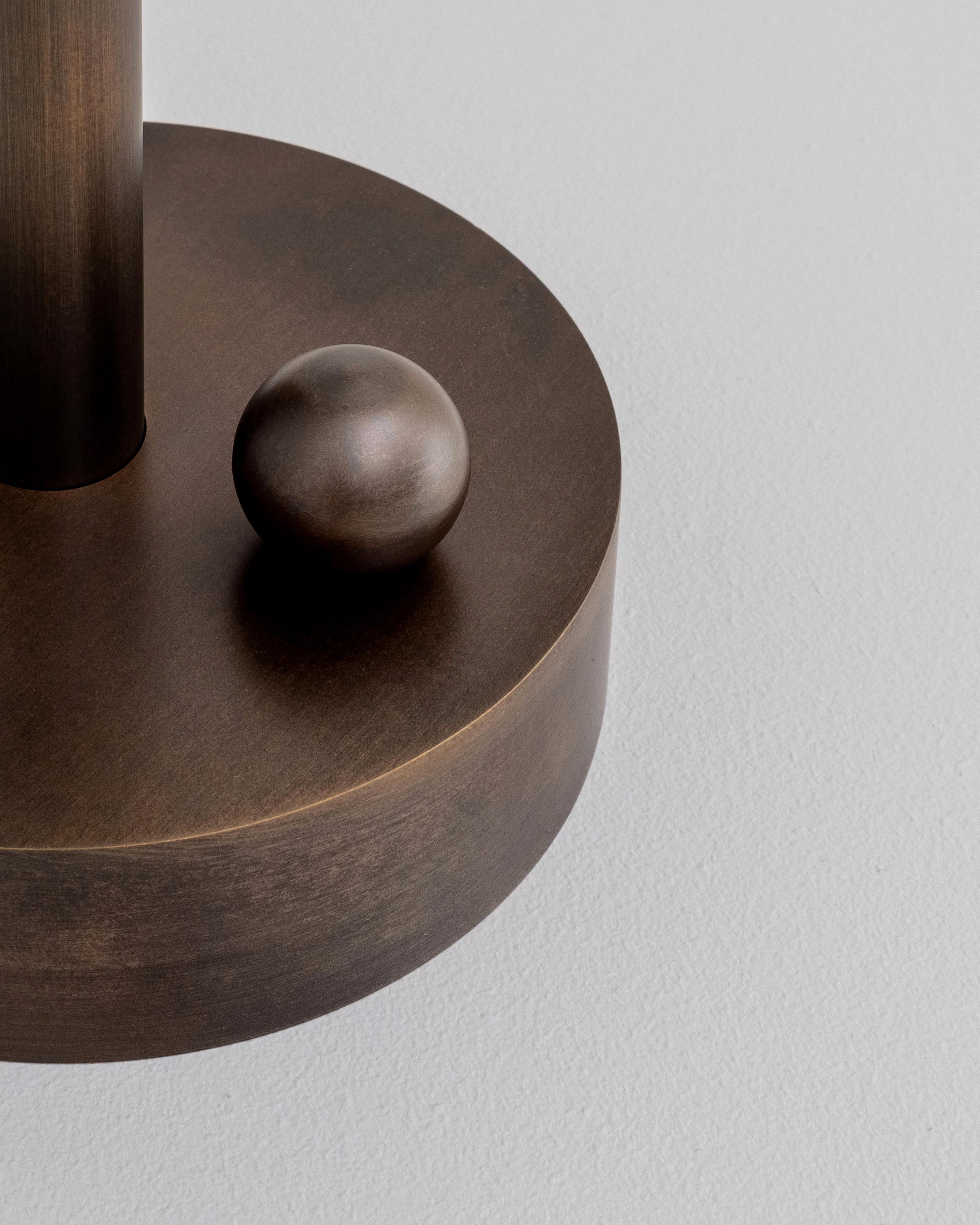 Vesta Table Lamp im Zustand „Neu“ im Angebot in High Point, NC