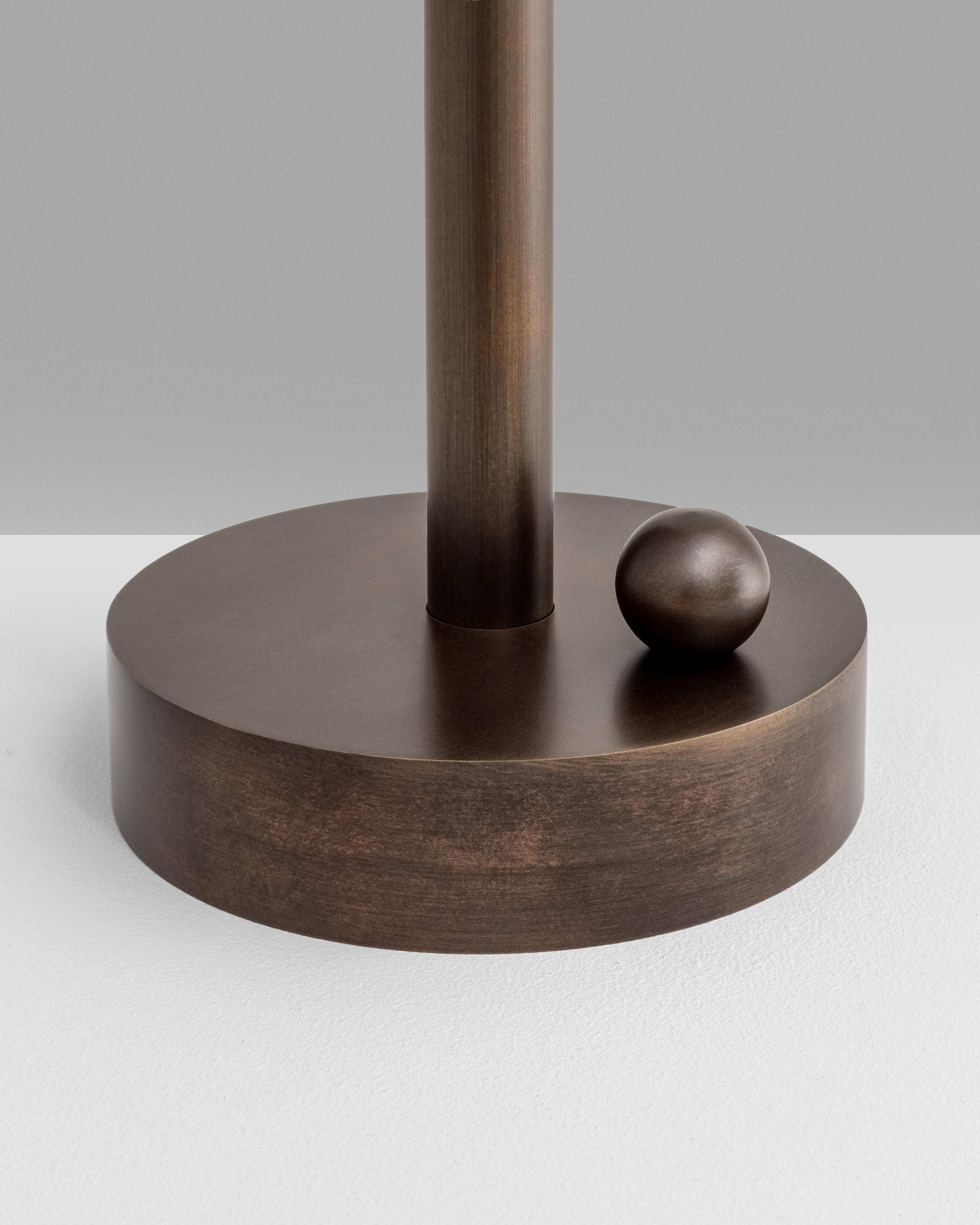 Vesta Table Lamp (21. Jahrhundert und zeitgenössisch) im Angebot