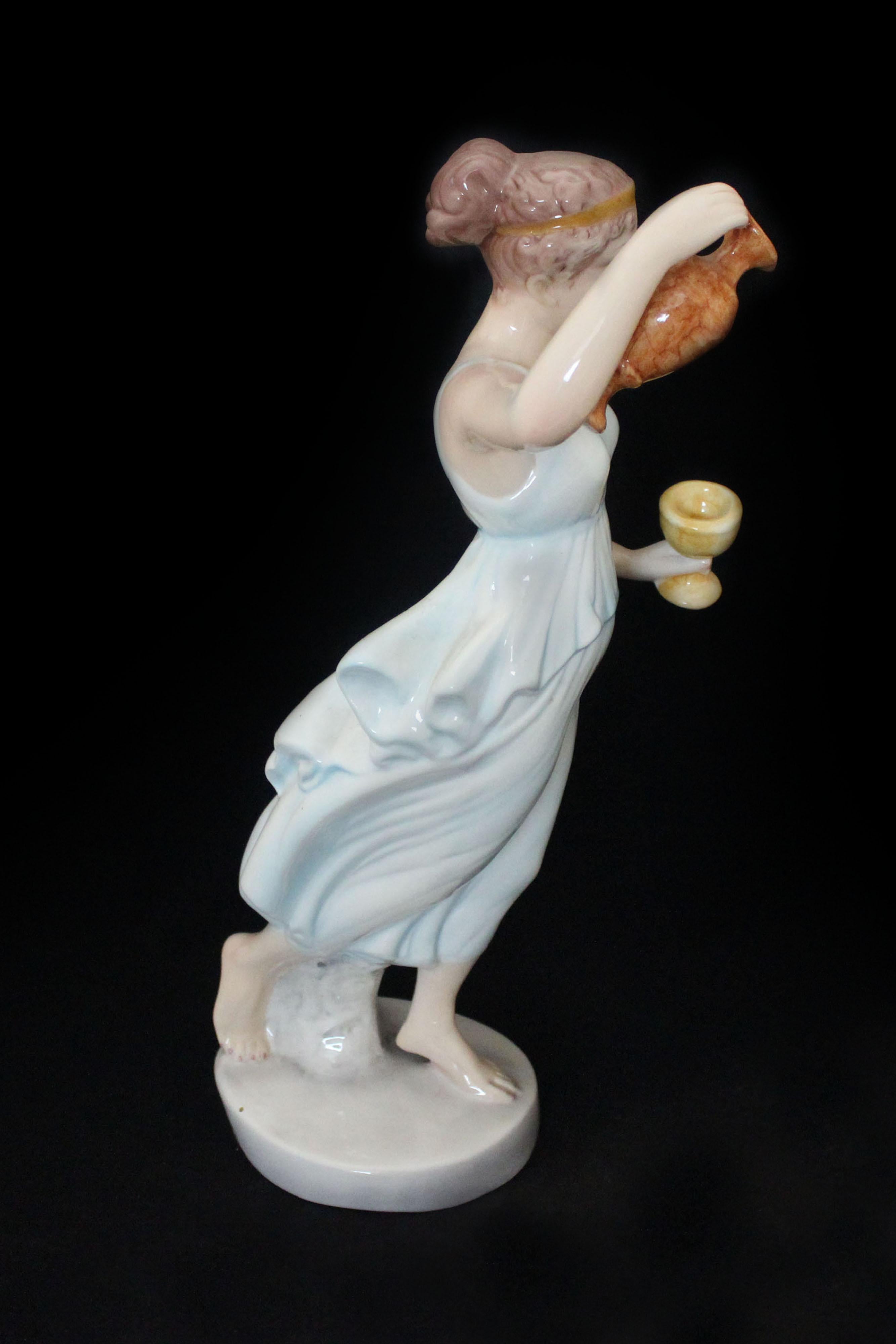 Vestal Ceramic Figure With Jug and Goblet by Giovanni Ronzan for Ronzan, 1940s In Good Condition For Sale In Montelabbate, PU