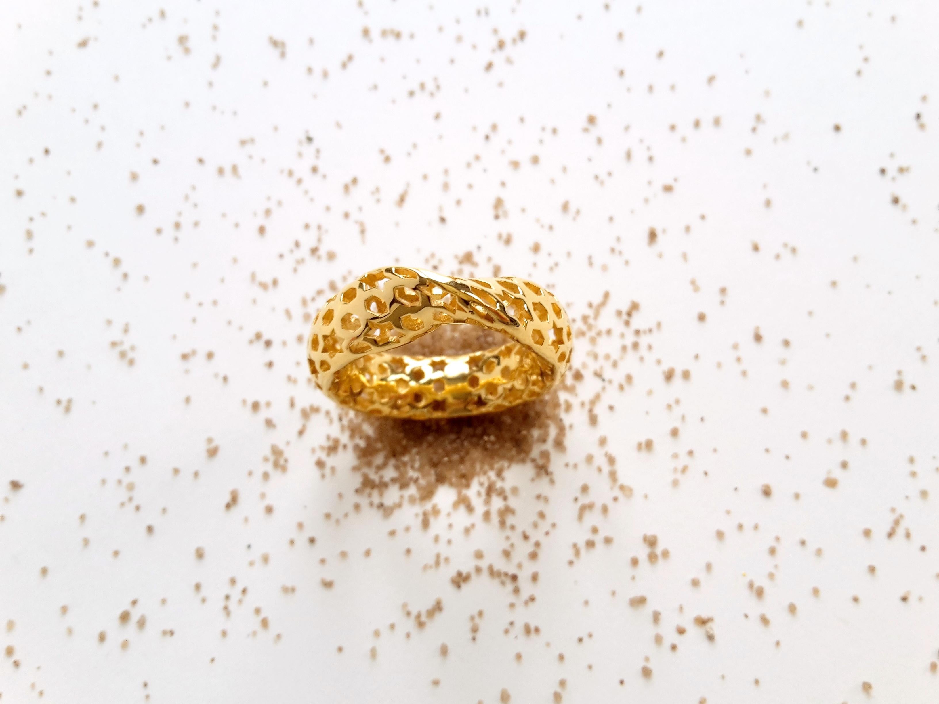 For Sale:  Vestiges Duo Rings 18k Yellow Gold 3