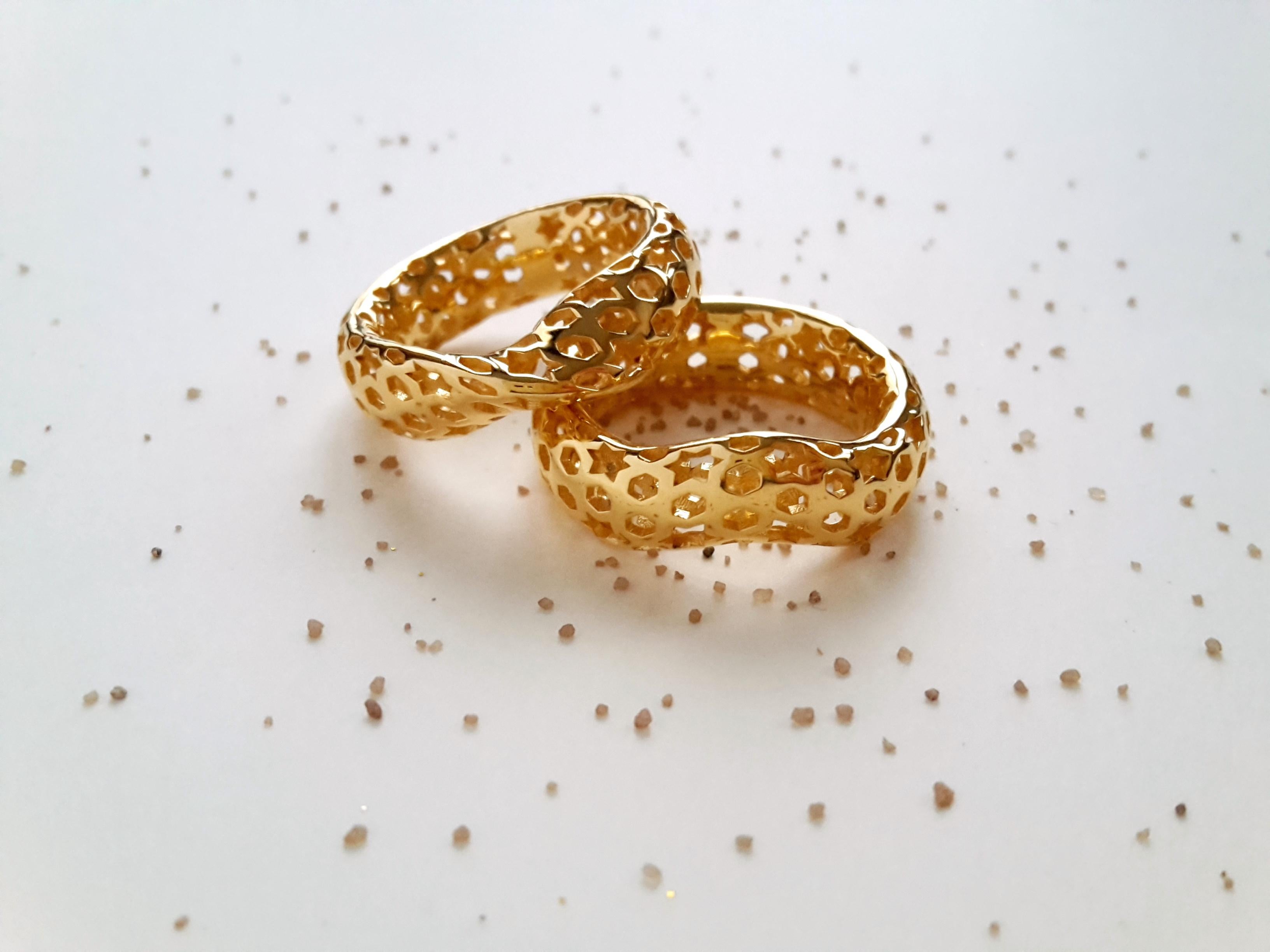 For Sale:  Vestiges Duo Rings 18k Yellow Gold 4