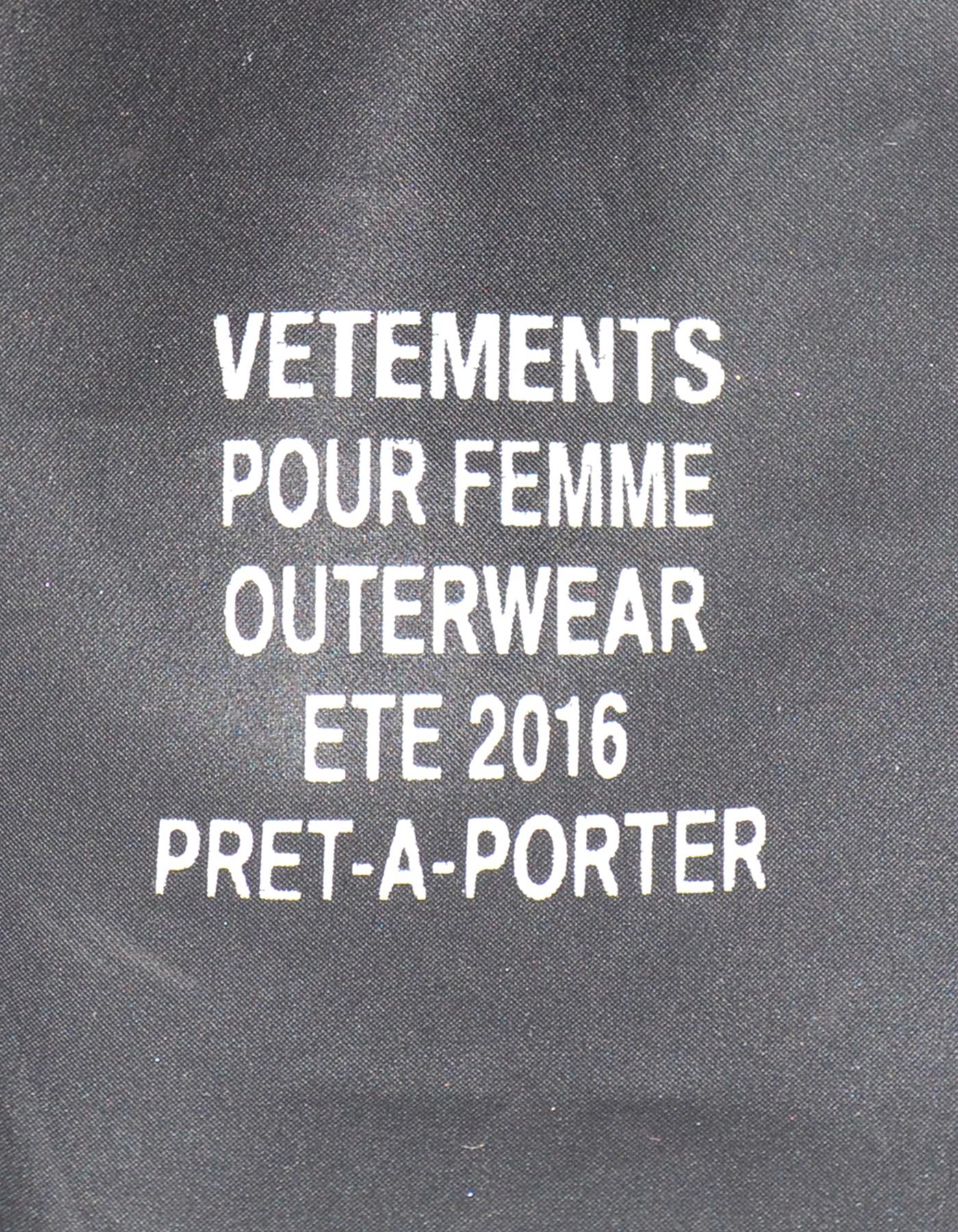 vetements raincoat