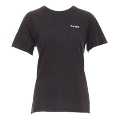 VETEMENTS 2017 T-shirt girocollo in cotone nero con spiegazione dei caratteri bianchi
