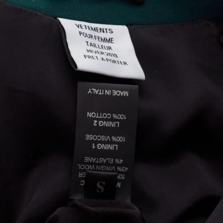 VETEMENTS 2019 forest green logo patch back oversized double-breasted blazer XS For Sale 4