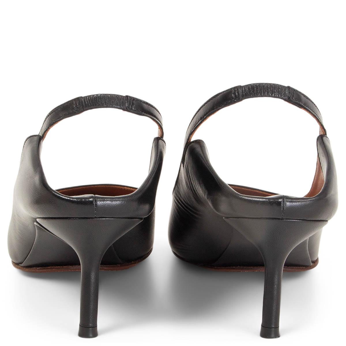 VETEMENTS black leather KITTEN HEEL Pumps Shoes 38 In Excellent Condition In Zürich, CH