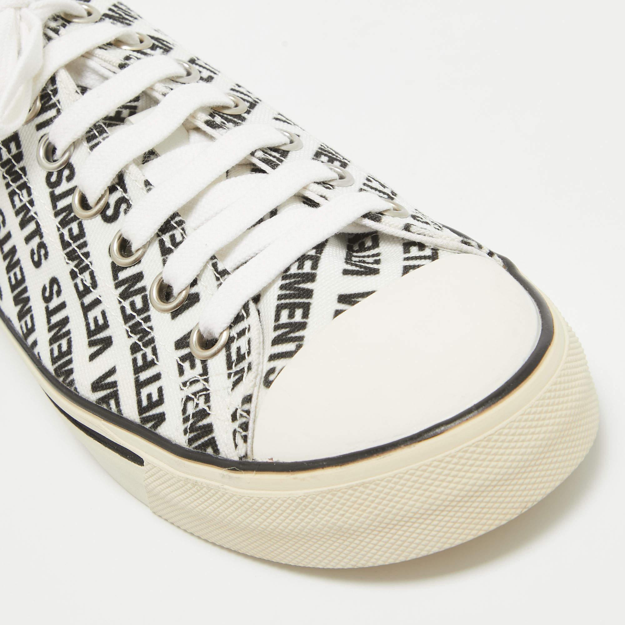Vetements Black/White Logo Print Canvas Low Top Sneakers Size 41 For Sale 2