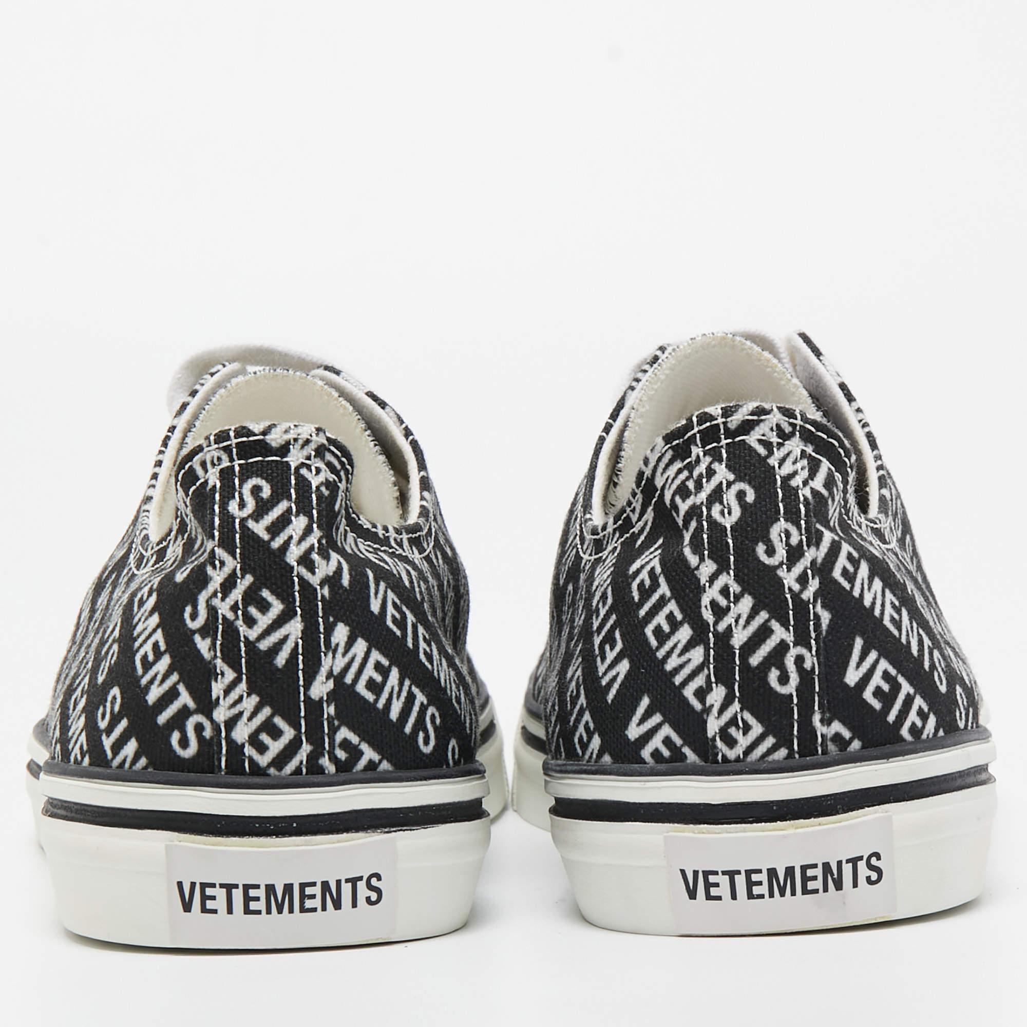 Vetements Black/White Logo Print Canvas Low Top Sneakers Size 44 2