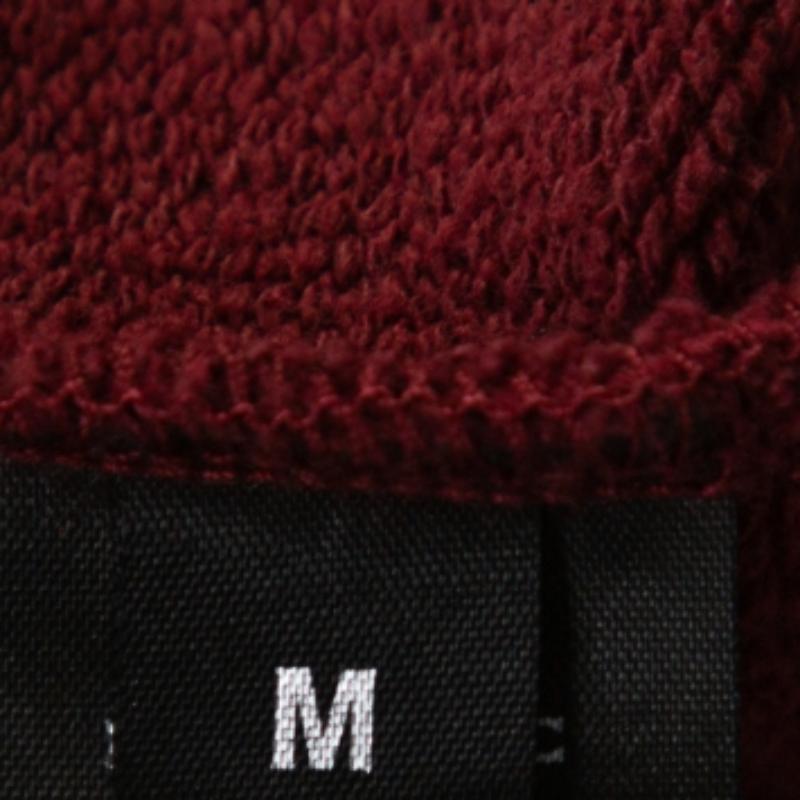 Vetements Pantaloni da pista in cotone rosso mattone con logo ricamato M. In condizioni buone in vendita a Dubai, Al Qouz 2