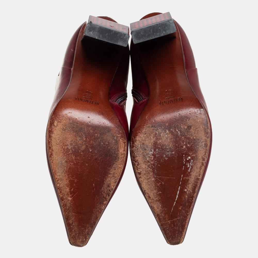 Vetements - Bottines réflectrices en cuir bourgogne, taille 40 Bon état à Dubai, Al Qouz 2