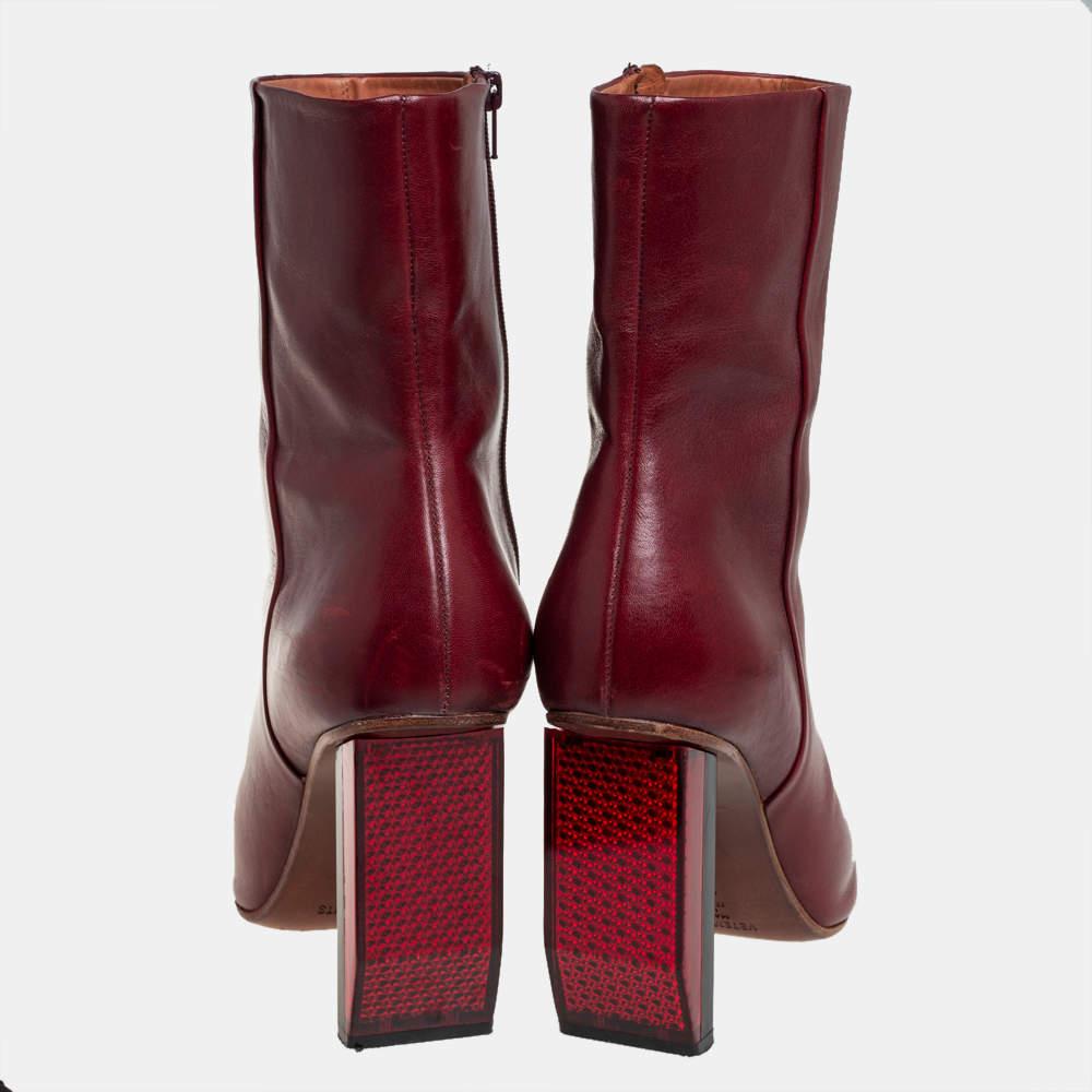 Vetements Burgundy Leather Reflector Ankle Boots Size 40 In Good Condition For Sale In Dubai, Al Qouz 2