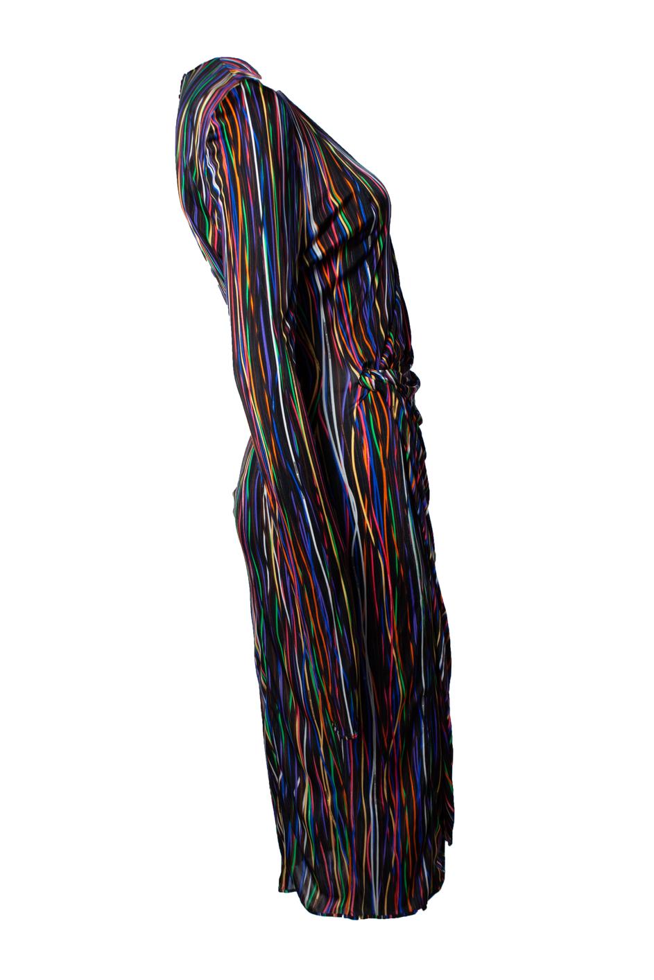 Vetements, Dynasty wire wrap dress in multicolour. The item is in very good condition.

• CONDITION: very good condition 

• SIZE: S 

• MEASUREMENTS: length 113 cm, width 43 cm, waist 32 cm, shoulder width 43 cm, sleeve length 70 cm

• MATERIAL: