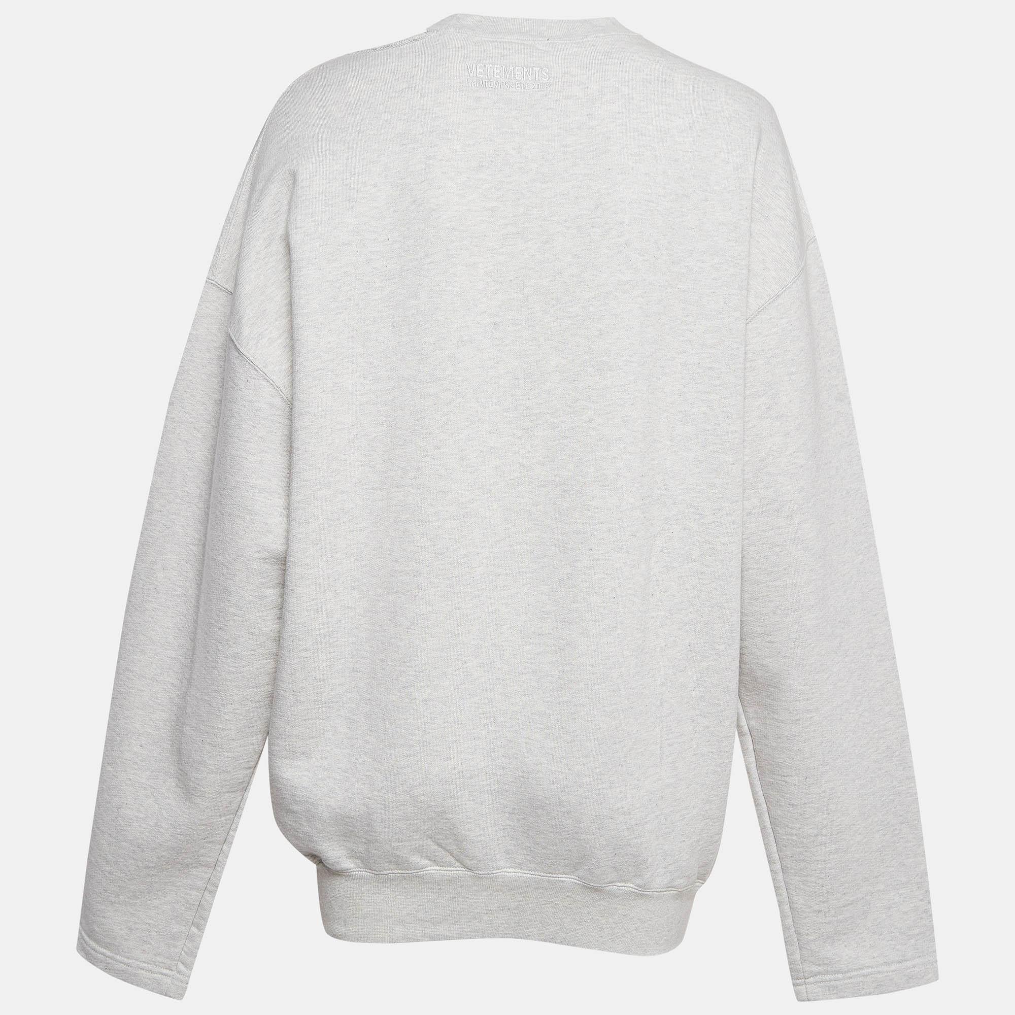 Ob Sie mit Freunden ausgehen oder einfach nur faulenzen wollen, dieses Sweatshirt ist vielseitig einsetzbar und lässt sich auf viele Arten stylen. Er wurde aus hochwertigen Materialien gefertigt und passt gut zu einfachen Jeans und Sneakers für